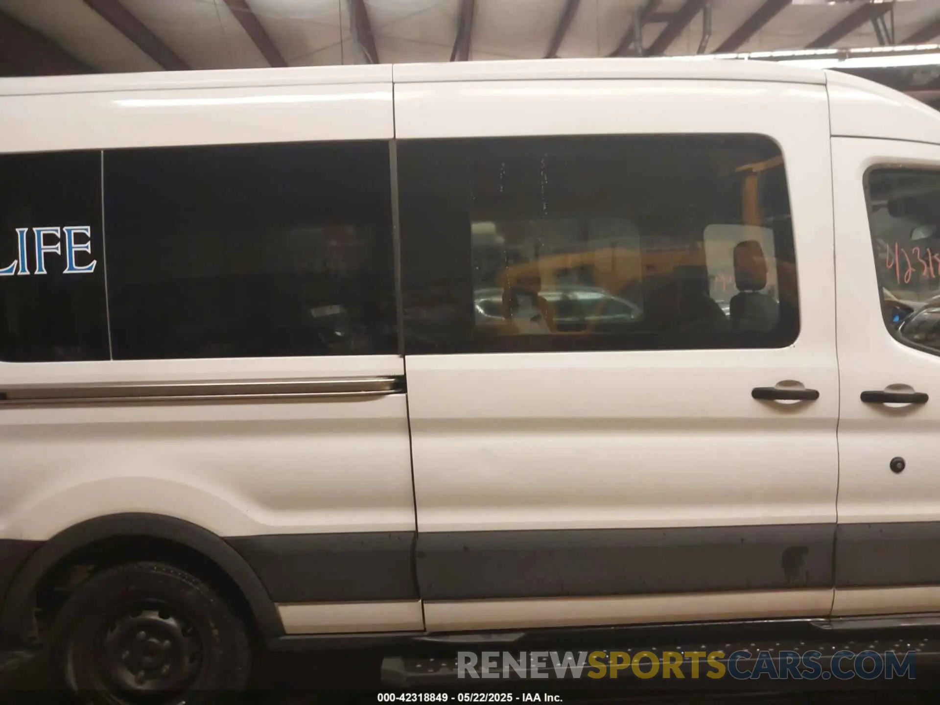 13 fotografías del automóvil dañado 1FBZX2CG1KKA20728 FORD TRANSIT-350 2019