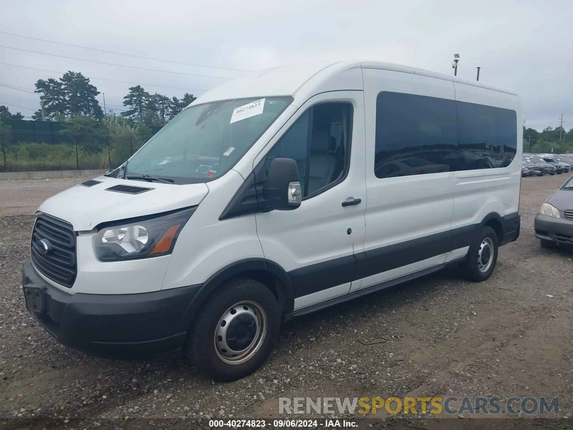 2 fotografías del automóvil dañado 1FBZX2CM9KKA25228 FORD TRANSIT-350 2019