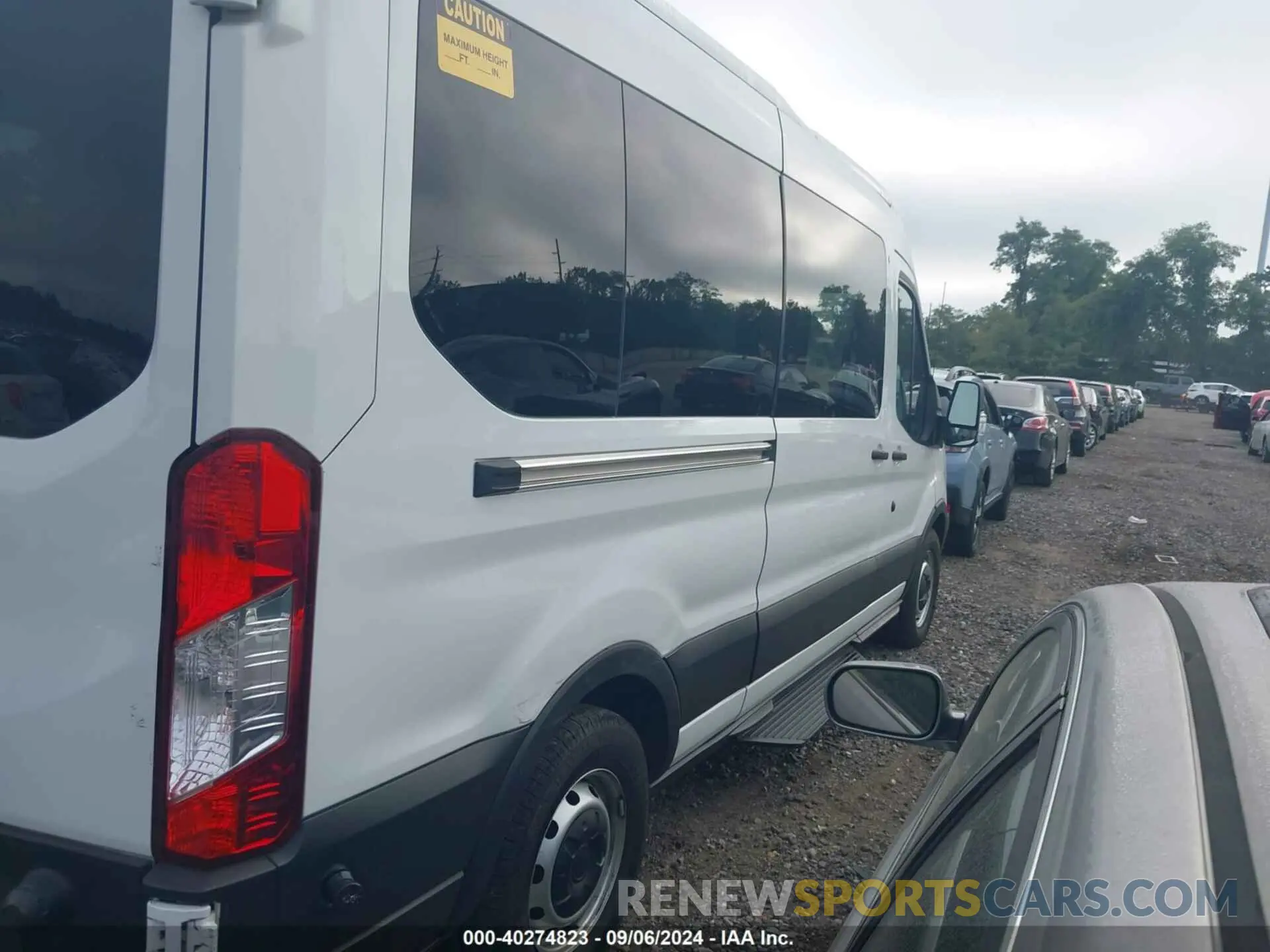 4 fotografías del automóvil dañado 1FBZX2CM9KKA25228 FORD TRANSIT-350 2019