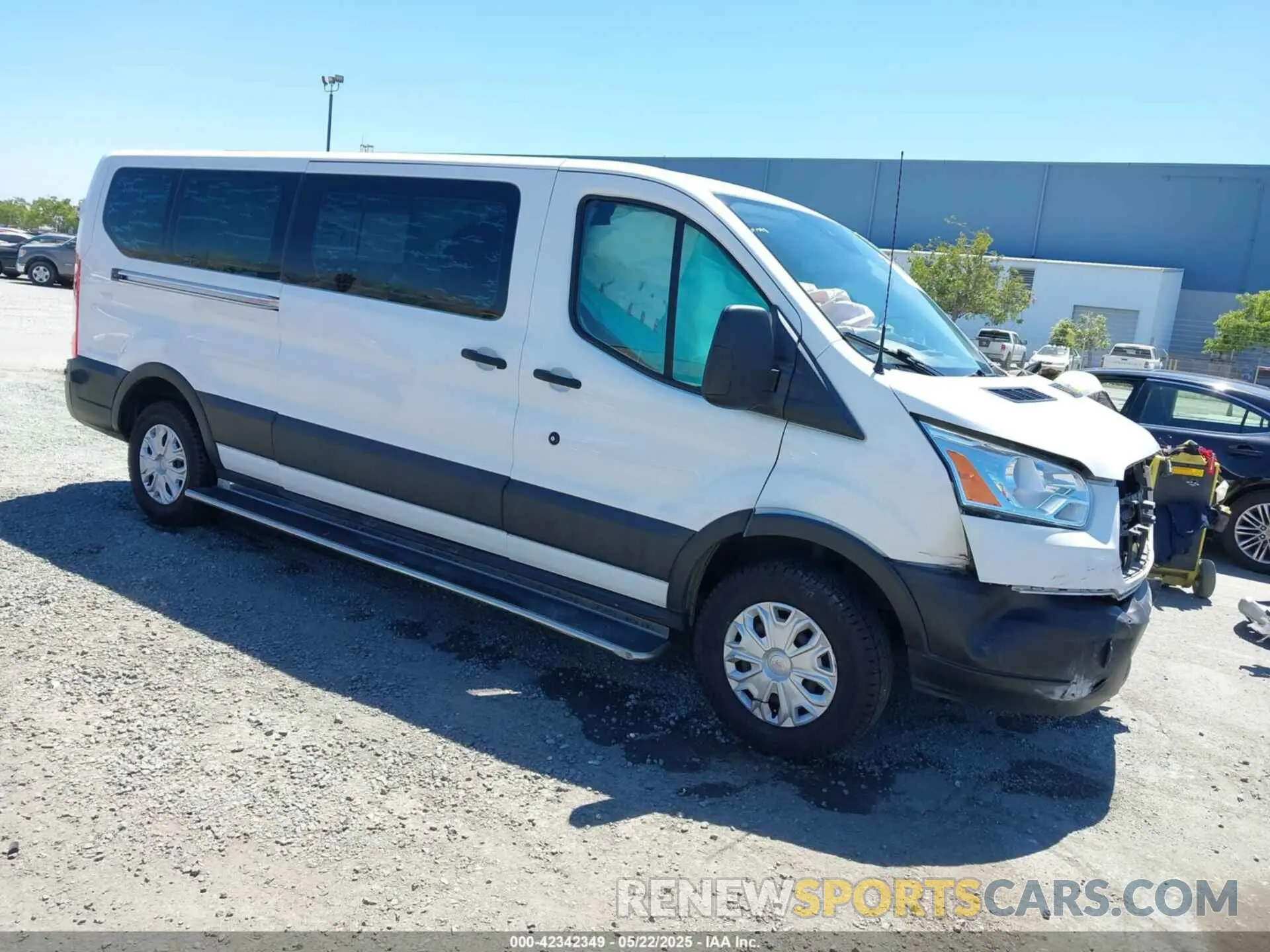 1 fotografías del automóvil dañado 1FBZX2YM2KKA61349 FORD TRANSIT-350 2019
