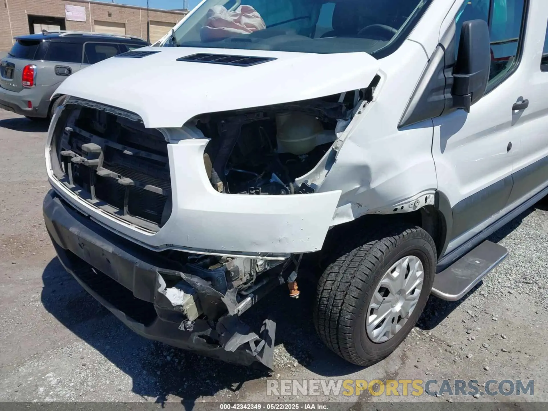 6 fotografías del automóvil dañado 1FBZX2YM2KKA61349 FORD TRANSIT-350 2019