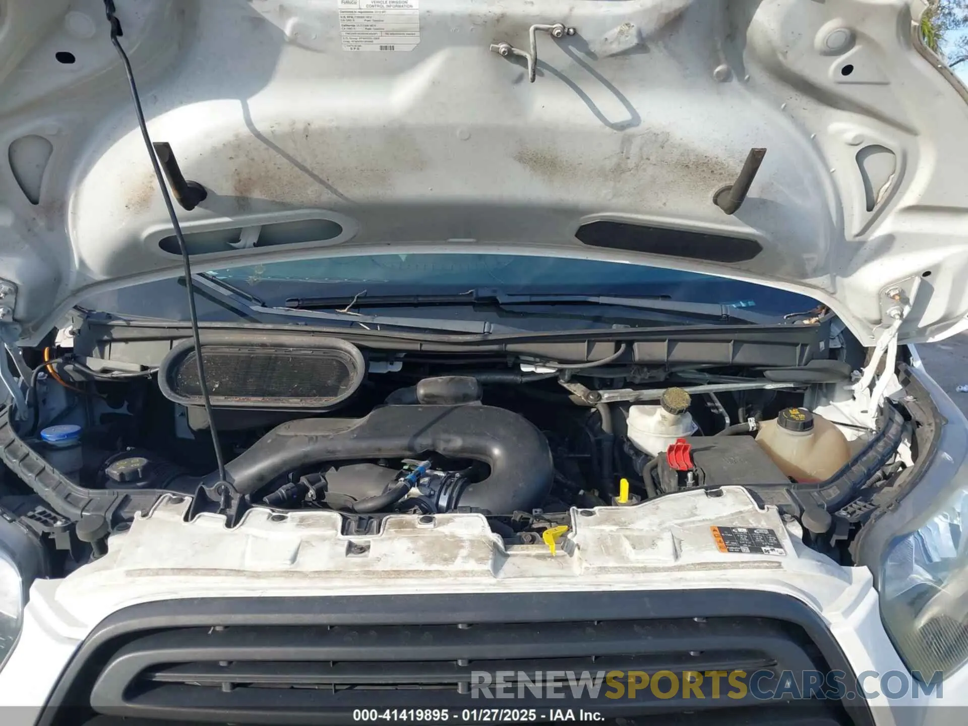 10 fotografías del automóvil dañado 1FBZX2YM2KKA81620 FORD TRANSIT-350 2019