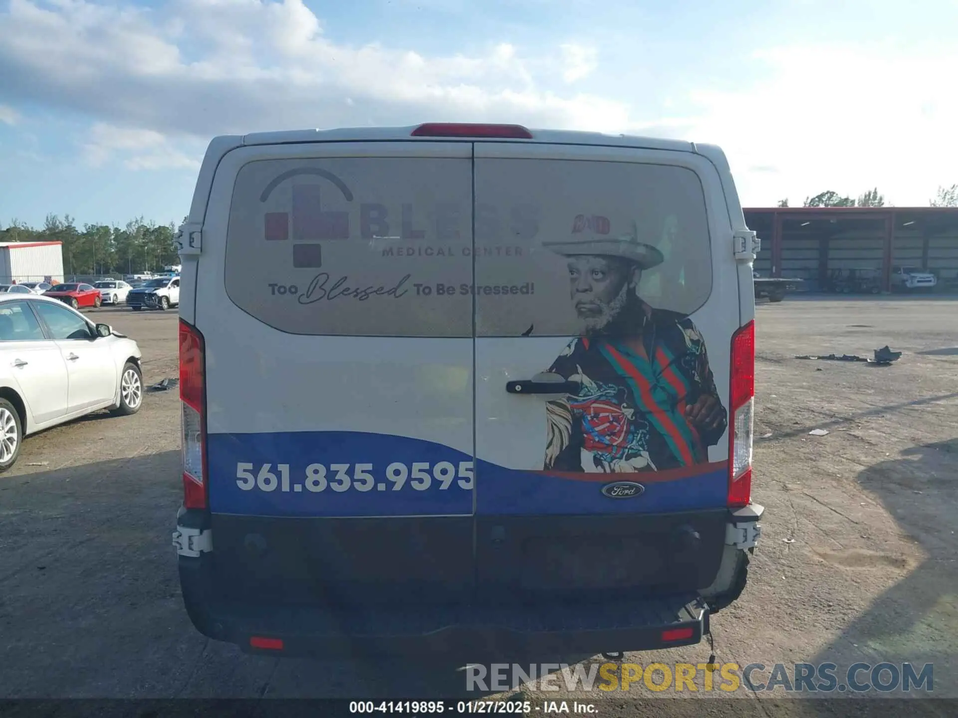 15 fotografías del automóvil dañado 1FBZX2YM2KKA81620 FORD TRANSIT-350 2019