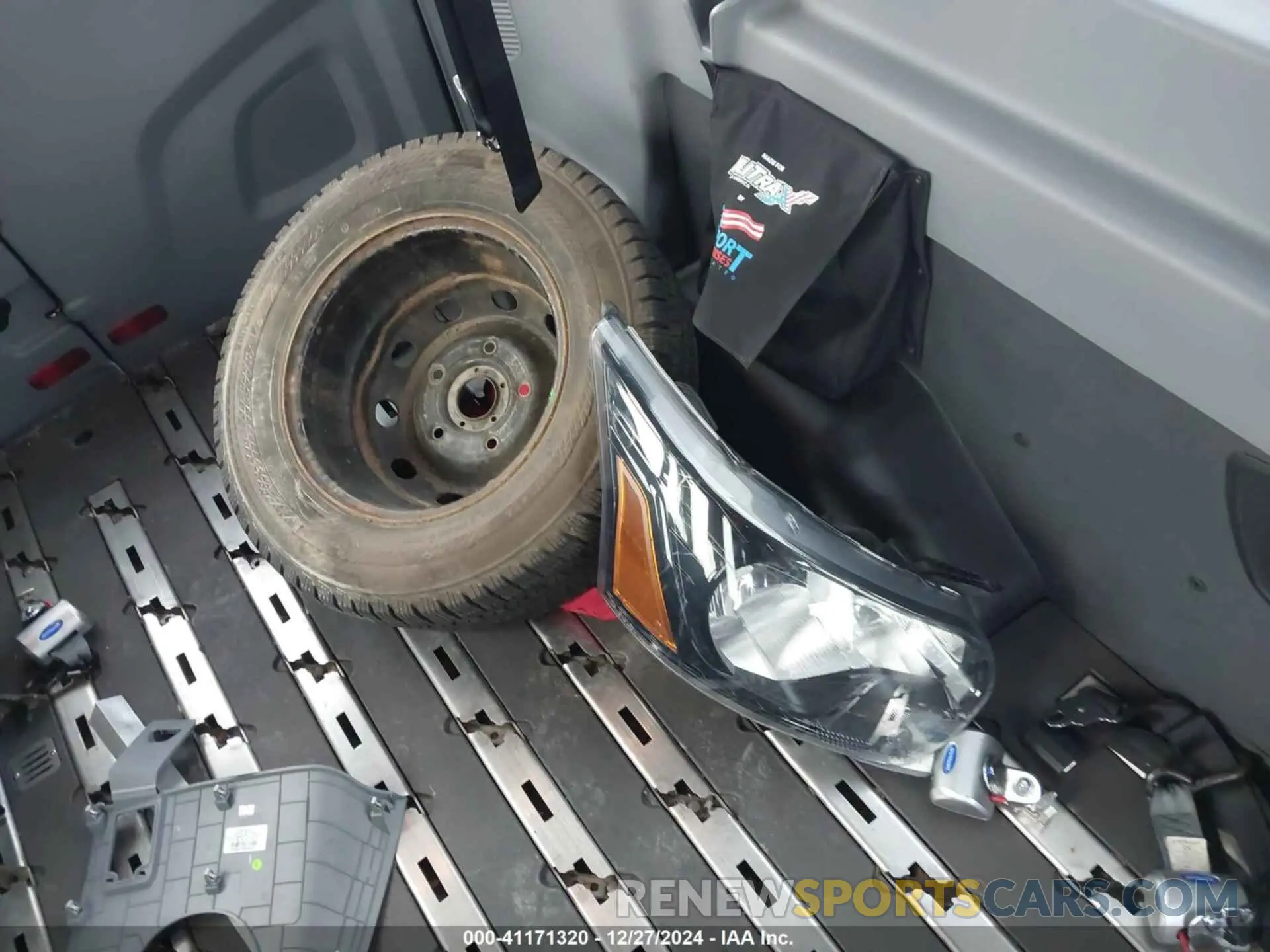 12 fotografías del automóvil dañado 1FDZX2CM0KKA07076 FORD TRANSIT-350 2019
