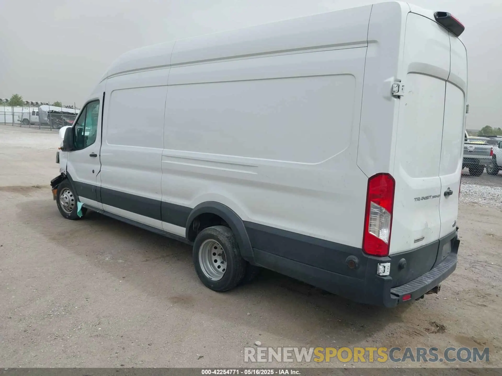 3 fotografías del automóvil dañado 1FTBF4XV6KKA58847 FORD TRANSIT-350 2019