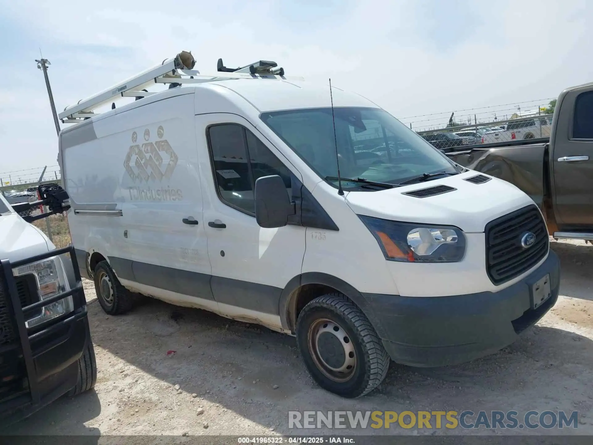 13 fotografías del automóvil dañado 1FTBW2CM3KKB42223 FORD TRANSIT-350 2019