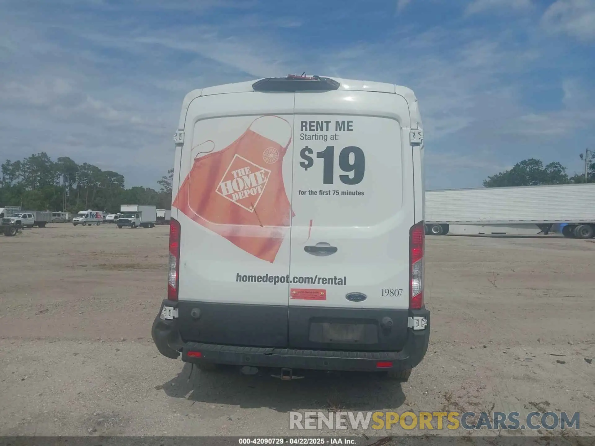 16 fotografías del automóvil dañado 1FTBW2CM8KKB73080 FORD TRANSIT-350 2019