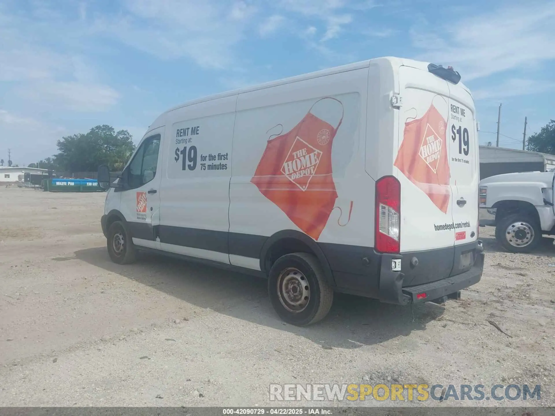 3 fotografías del automóvil dañado 1FTBW2CM8KKB73080 FORD TRANSIT-350 2019