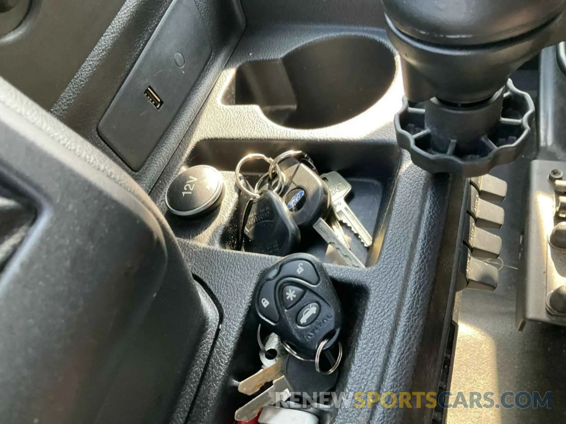 9 fotografías del automóvil dañado 1FTBW2YM1KKA29394 FORD TRANSIT-350 2019