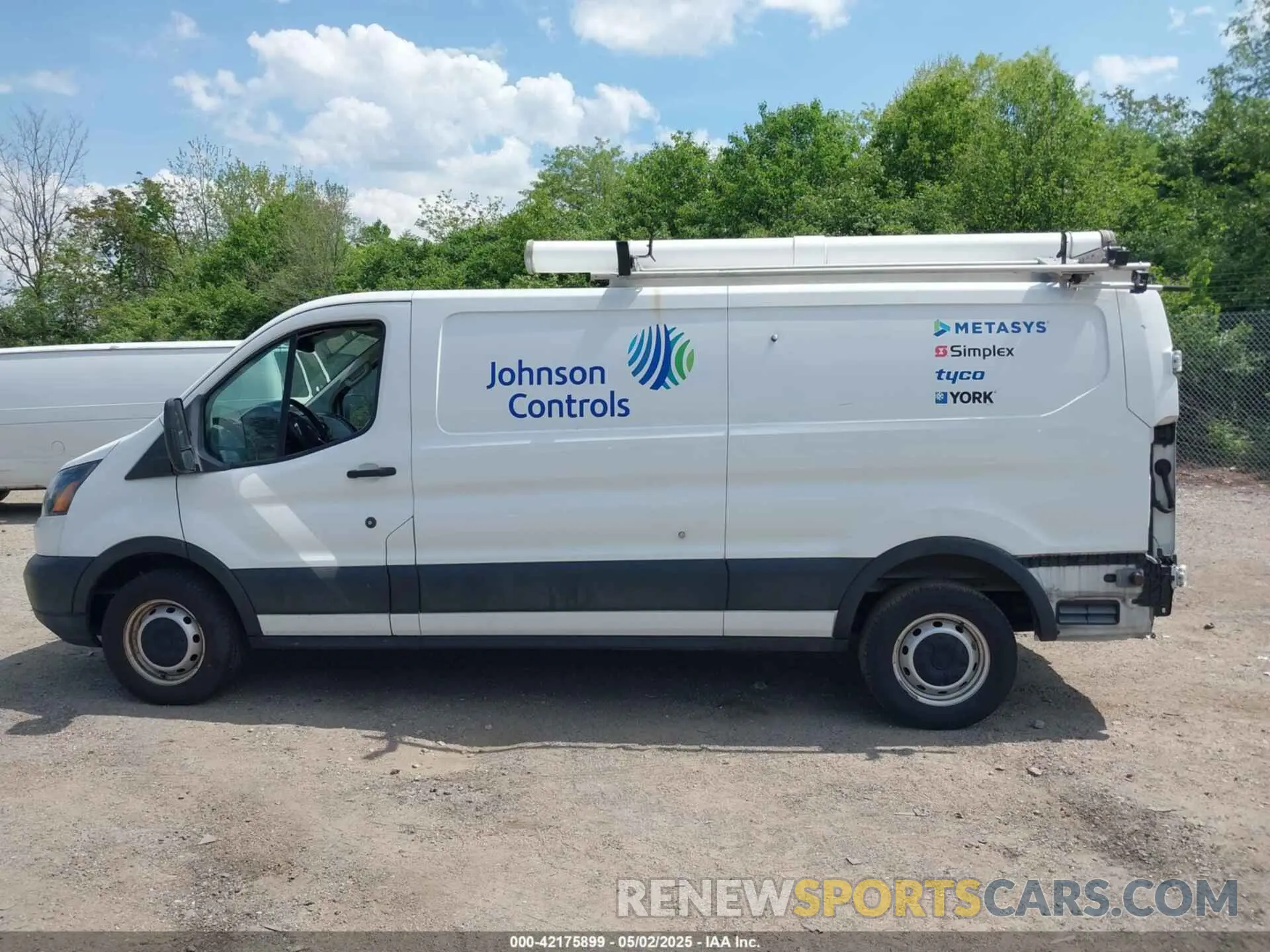 14 fotografías del automóvil dañado 1FTBW2YMXKKA24193 FORD TRANSIT-350 2019