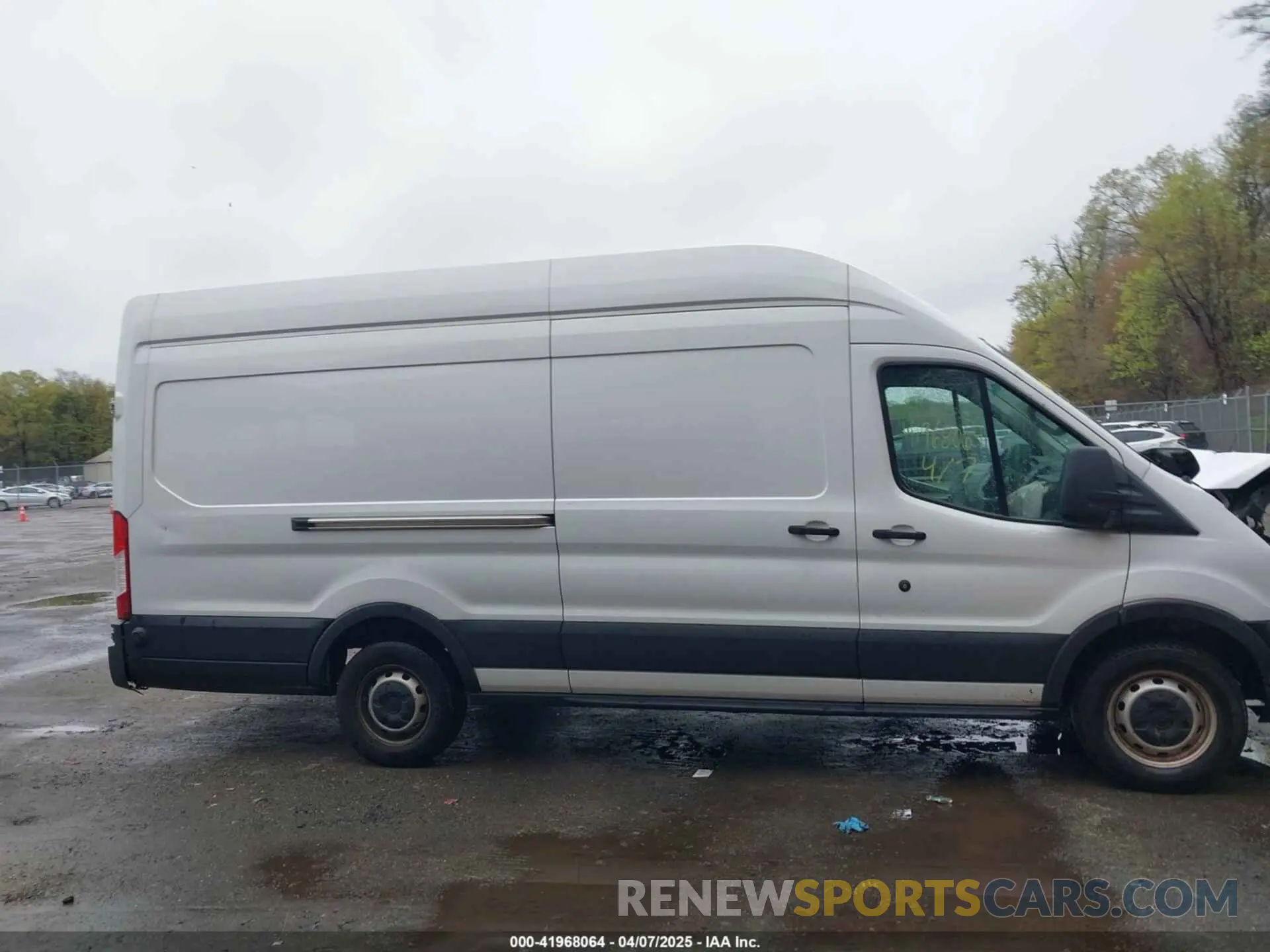13 fotografías del automóvil dañado 1FTBW3XMXKKA04517 FORD TRANSIT-350 2019