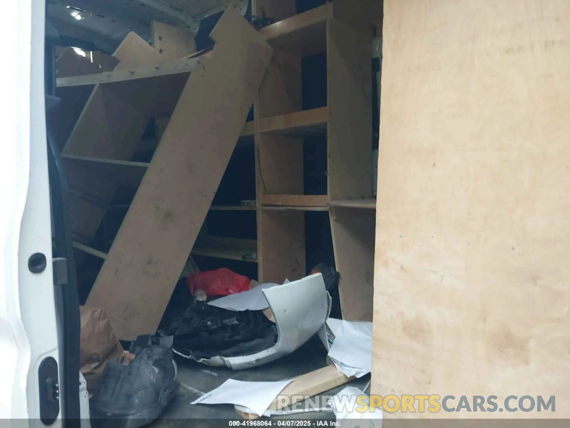 8 fotografías del automóvil dañado 1FTBW3XMXKKA04517 FORD TRANSIT-350 2019
