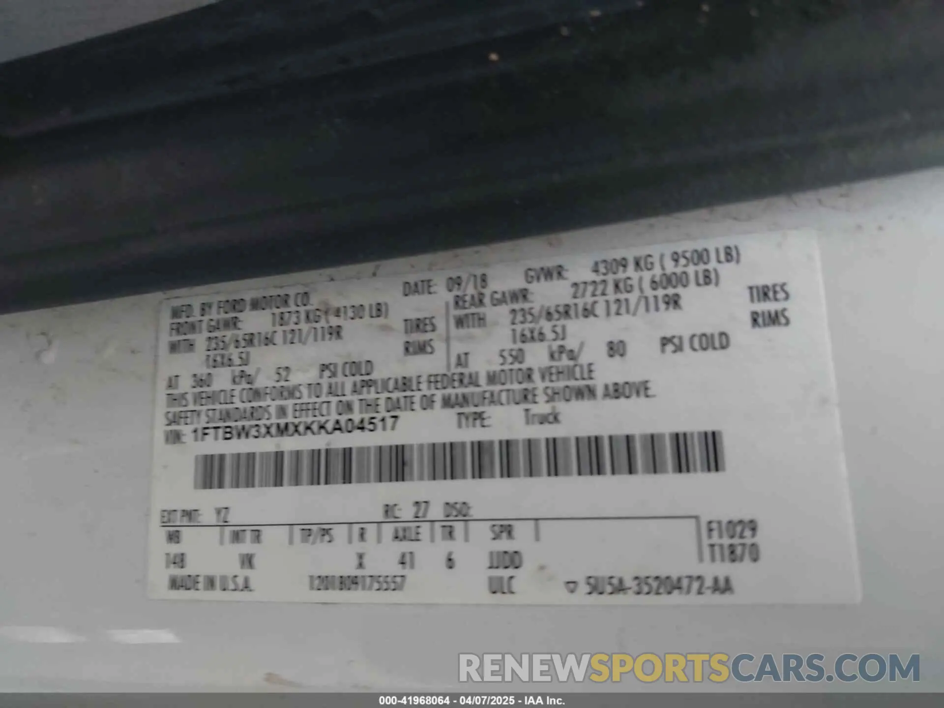 9 fotografías del automóvil dañado 1FTBW3XMXKKA04517 FORD TRANSIT-350 2019