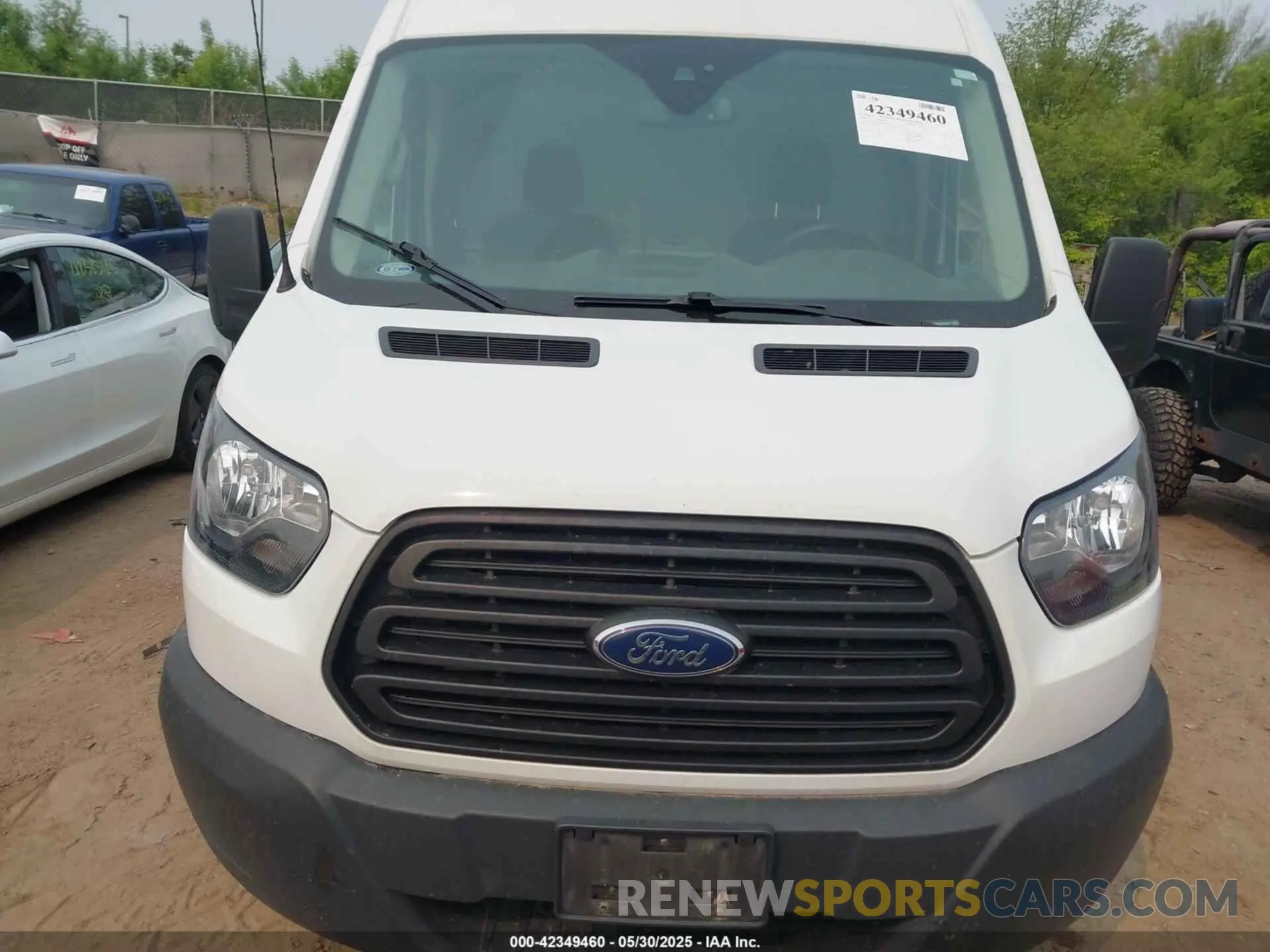 12 fotografías del automóvil dañado 1FTBW9CM9KKB39870 FORD TRANSIT-350 2019