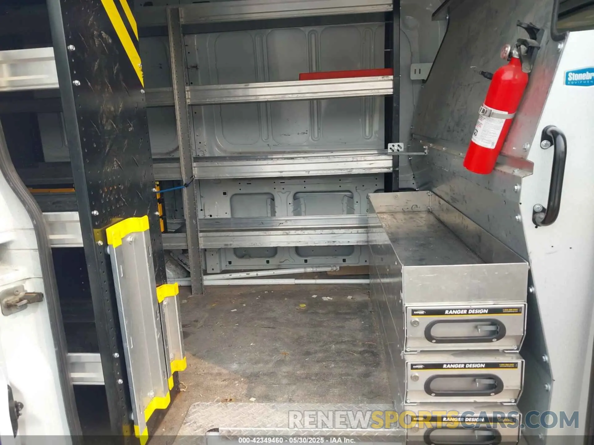 8 fotografías del automóvil dañado 1FTBW9CM9KKB39870 FORD TRANSIT-350 2019