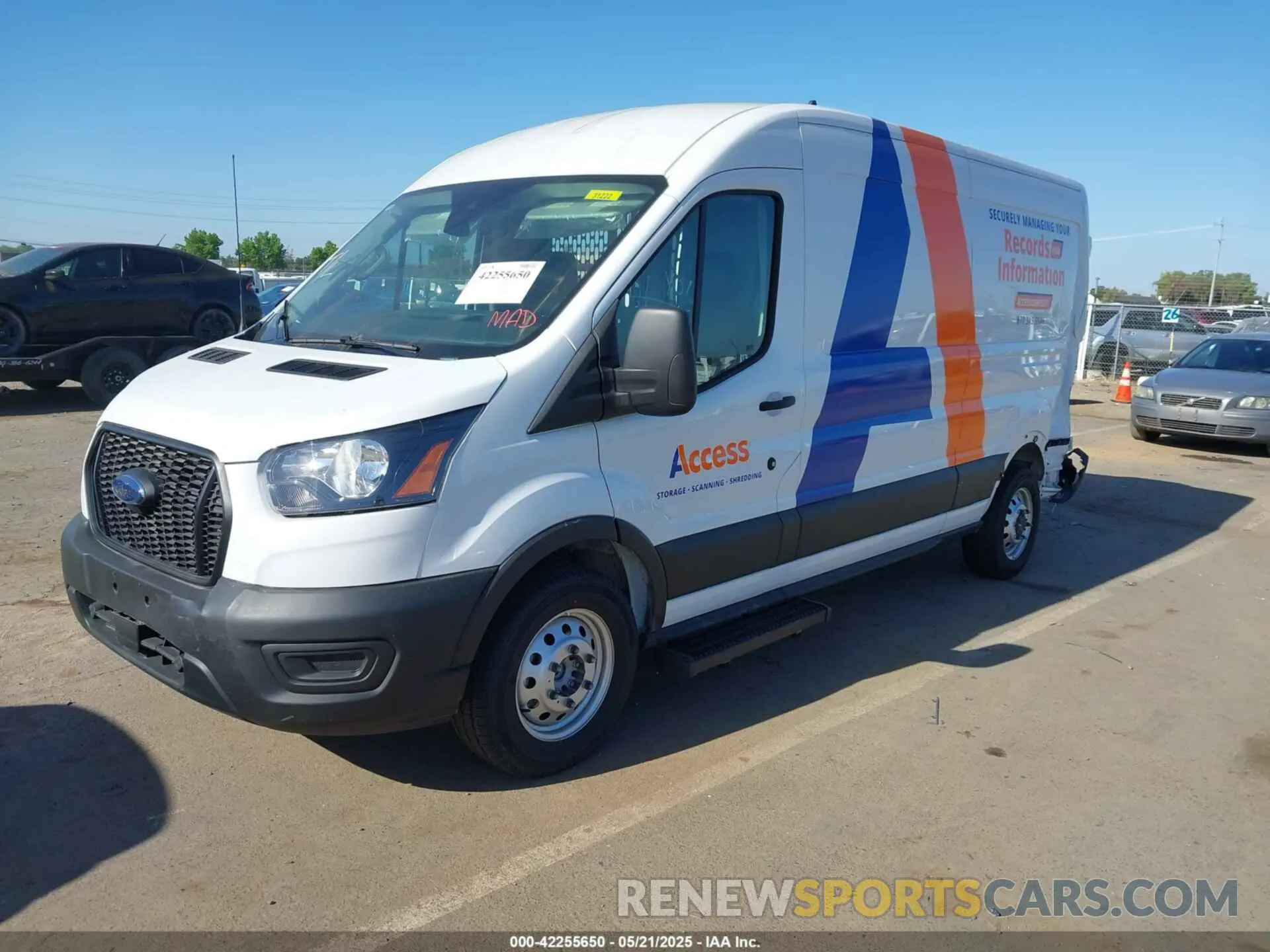 2 fotografías del automóvil dañado 1FTBW9C86PKA45956 FORD TRANSIT-350 2023