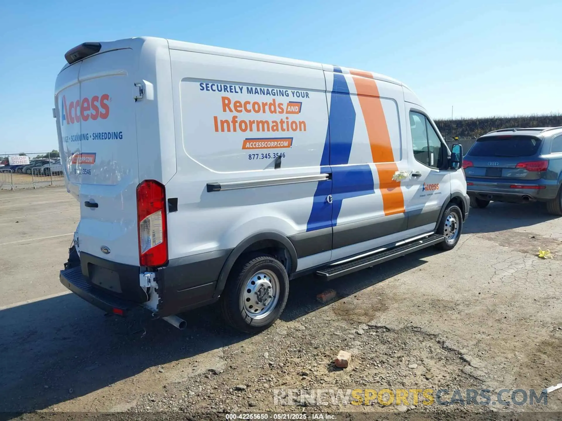 4 fotografías del automóvil dañado 1FTBW9C86PKA45956 FORD TRANSIT-350 2023