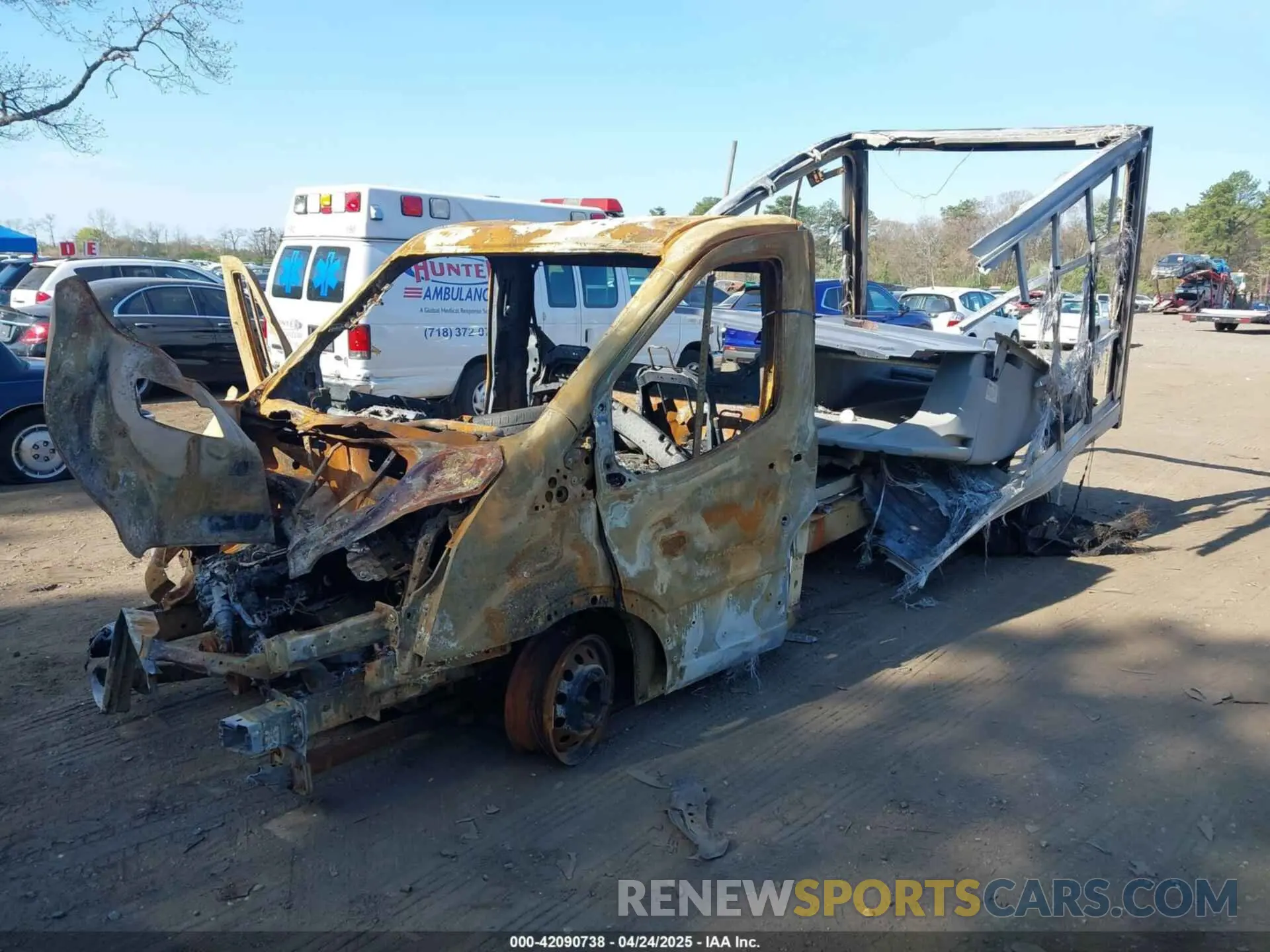 2 fotografías del automóvil dañado 1FDBF8ZM6KKA38489 FORD TRANSIT-350 CAB 2019