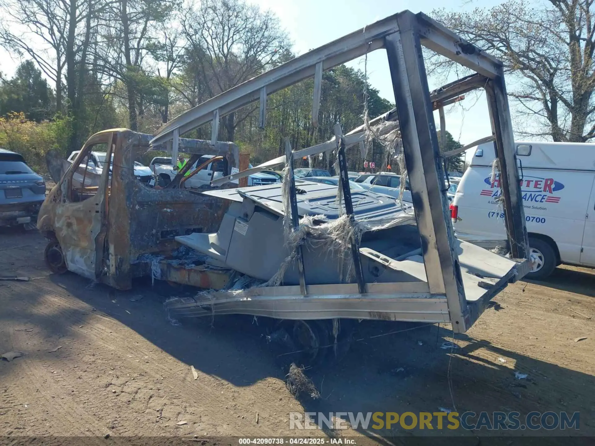 3 fotografías del automóvil dañado 1FDBF8ZM6KKA38489 FORD TRANSIT-350 CAB 2019