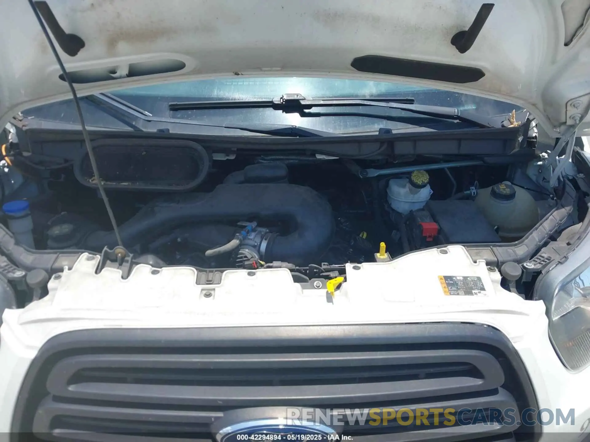 10 fotografías del automóvil dañado 1FDBF8ZM6KKA67975 FORD TRANSIT-350 CAB 2019