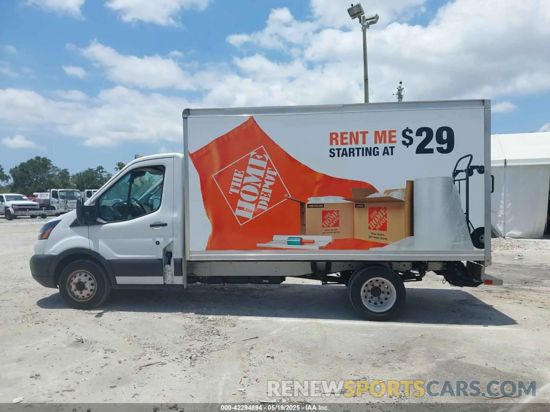 14 fotografías del automóvil dañado 1FDBF8ZM6KKA67975 FORD TRANSIT-350 CAB 2019