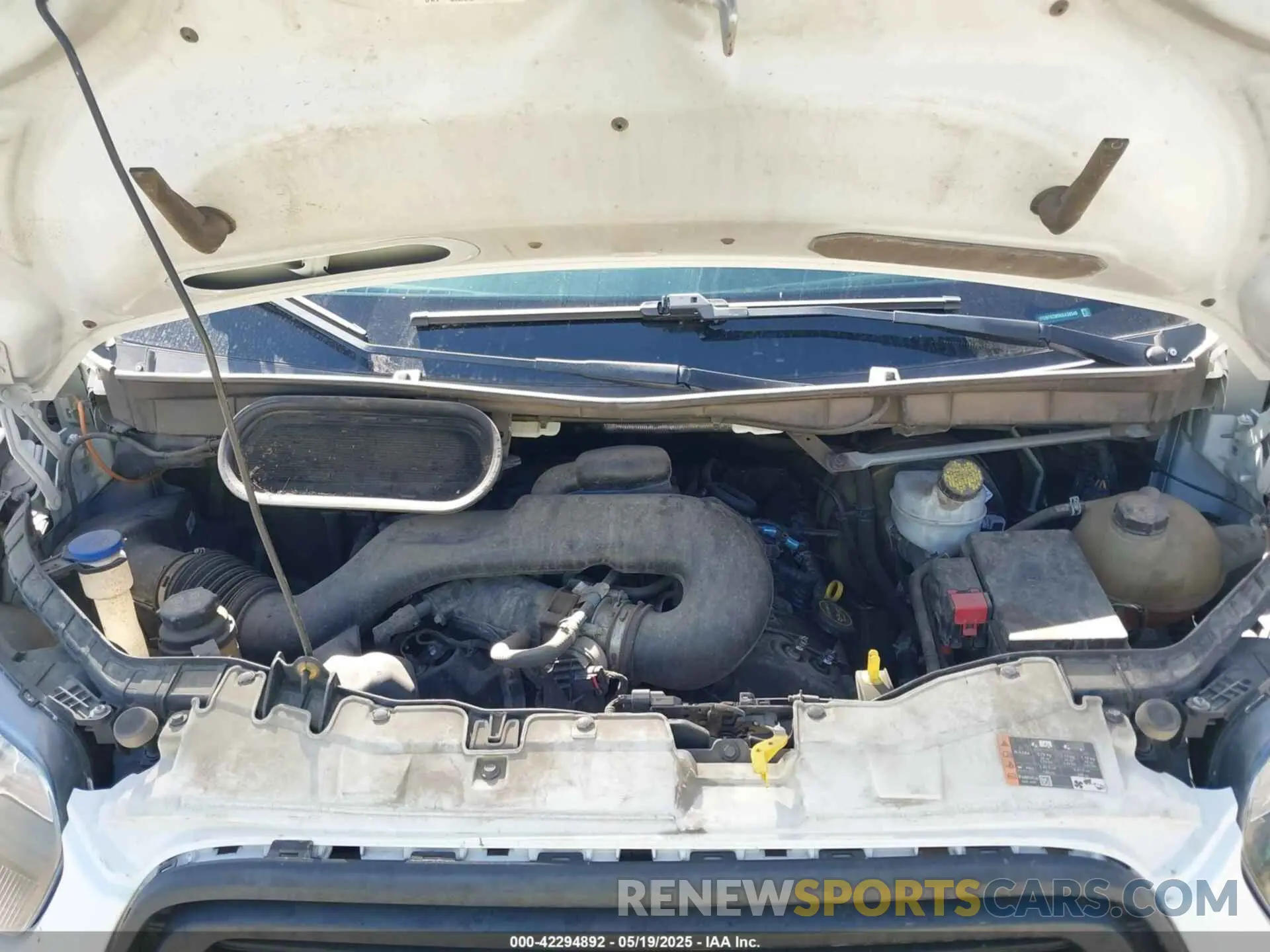 10 fotografías del automóvil dañado 1FDBF8ZM9KKA38549 FORD TRANSIT-350 CAB 2019