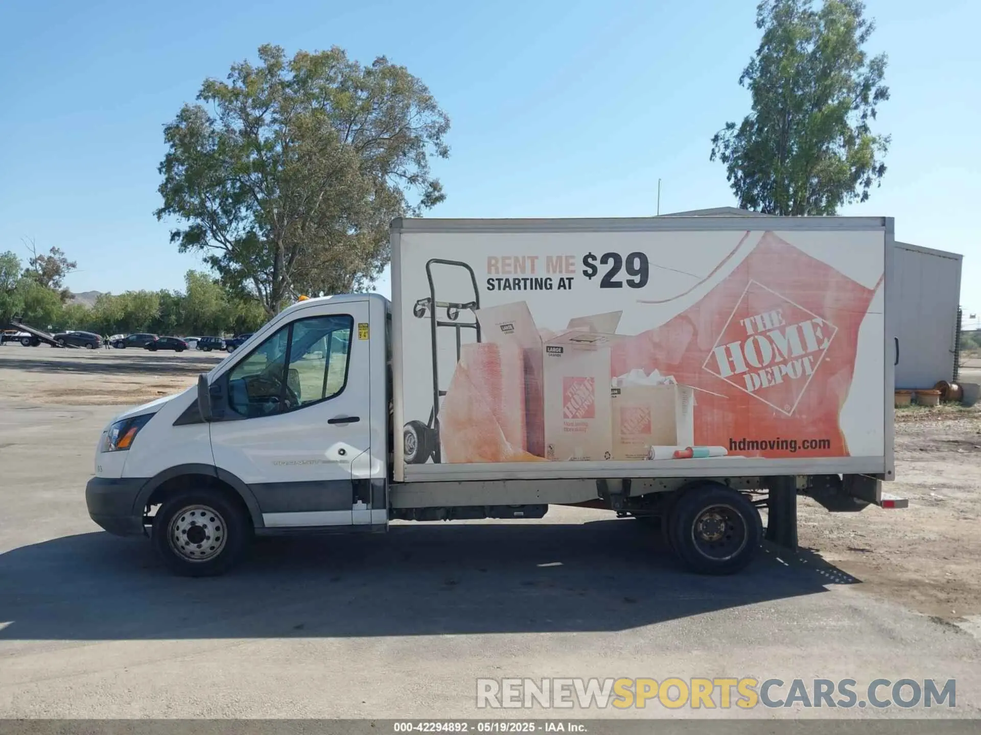 14 fotografías del automóvil dañado 1FDBF8ZM9KKA38549 FORD TRANSIT-350 CAB 2019