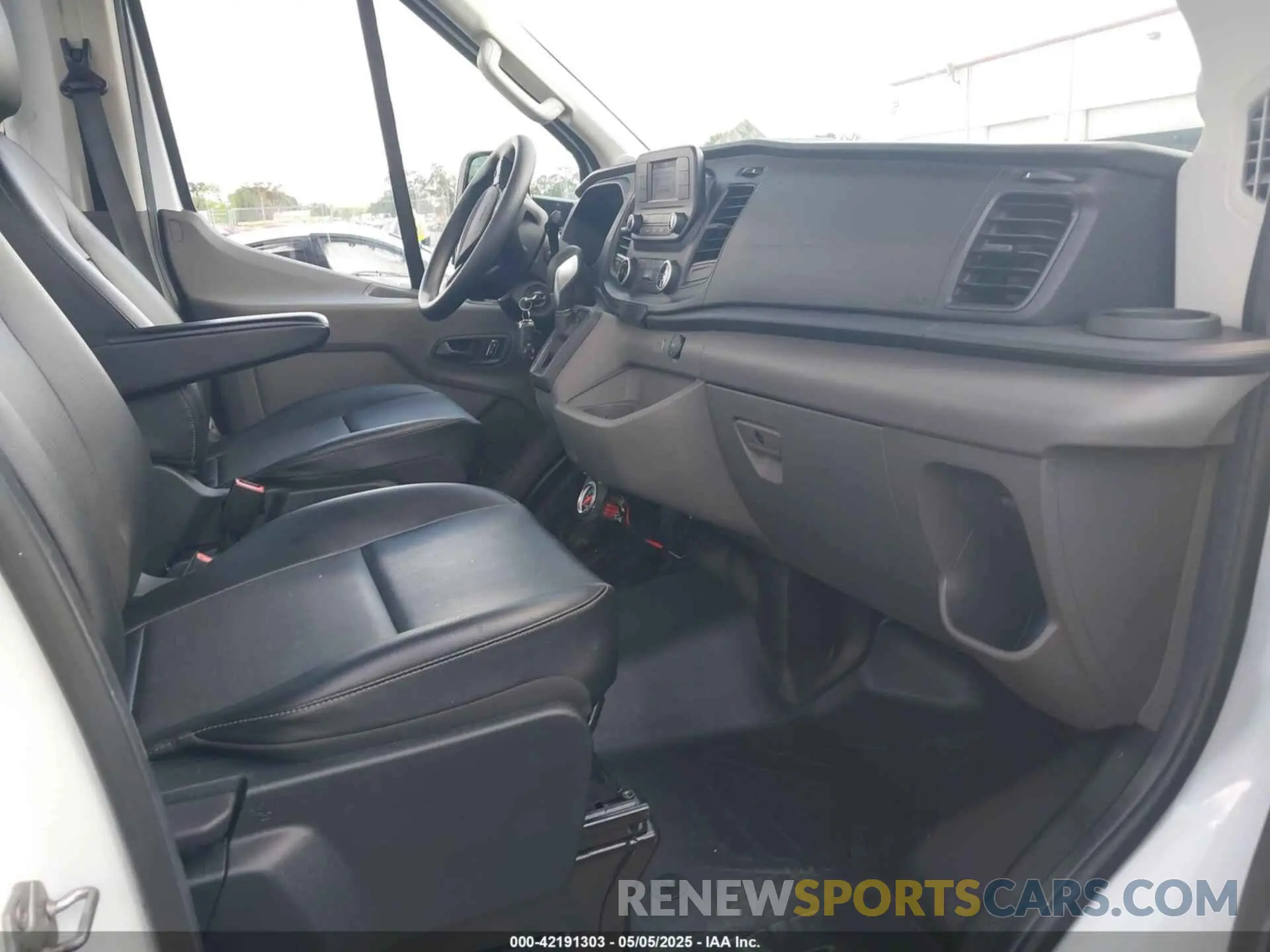 5 fotografías del automóvil dañado 1FDBF6ZG0PKB35192 FORD TRANSIT-350 CAB 2023