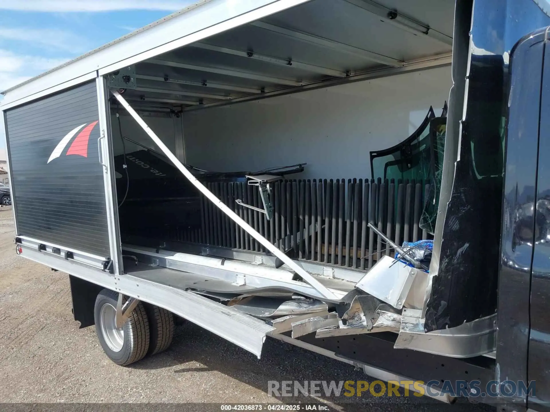 11 fotografías del automóvil dañado 1FDRU6ZG7PKA70801 FORD TRANSIT-350 CAB 2023