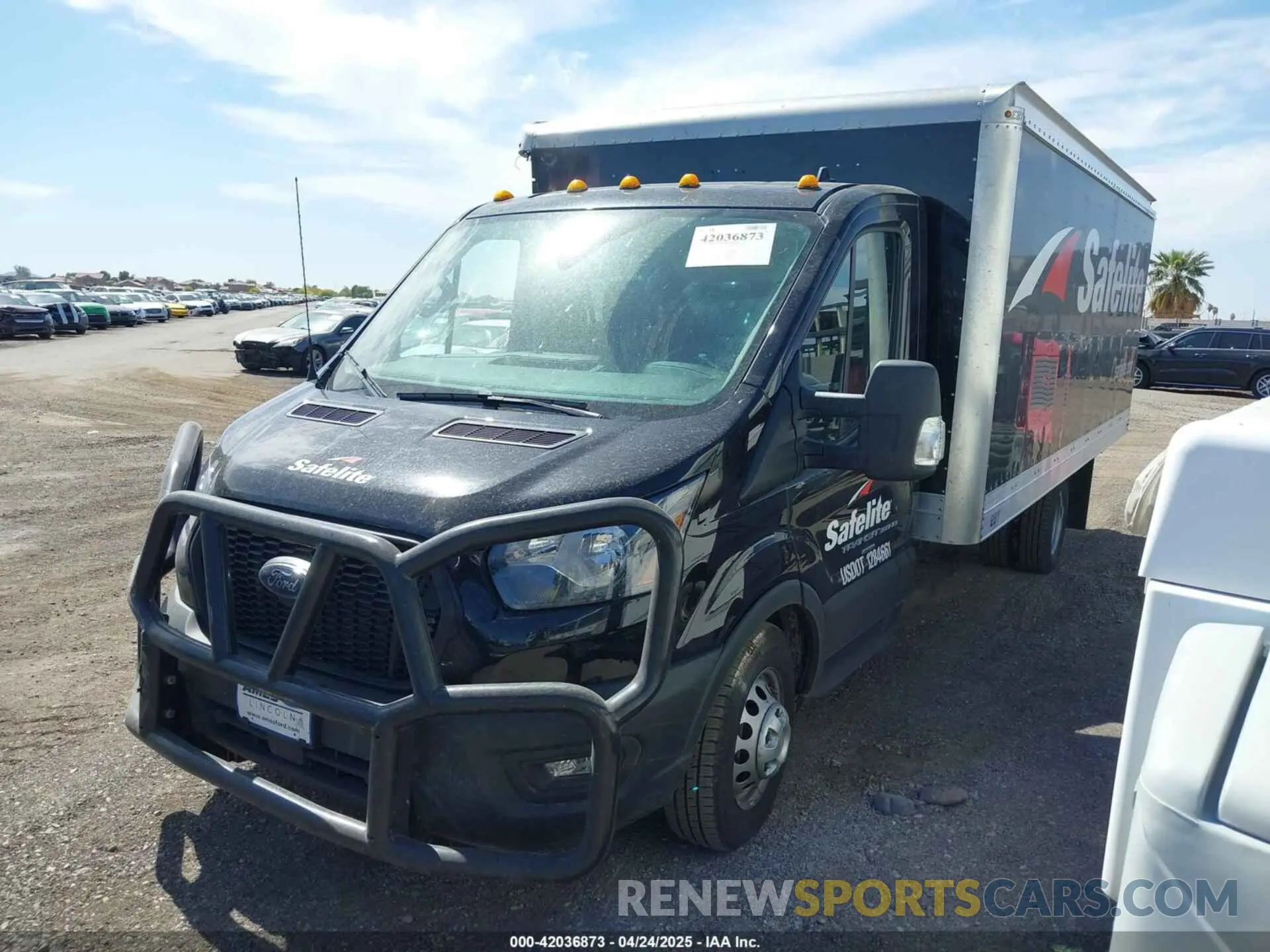 2 fotografías del automóvil dañado 1FDRU6ZG7PKA70801 FORD TRANSIT-350 CAB 2023