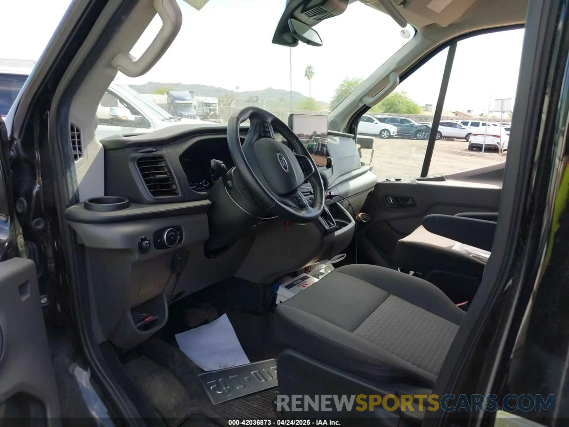 7 fotografías del automóvil dañado 1FDRU6ZG7PKA70801 FORD TRANSIT-350 CAB 2023