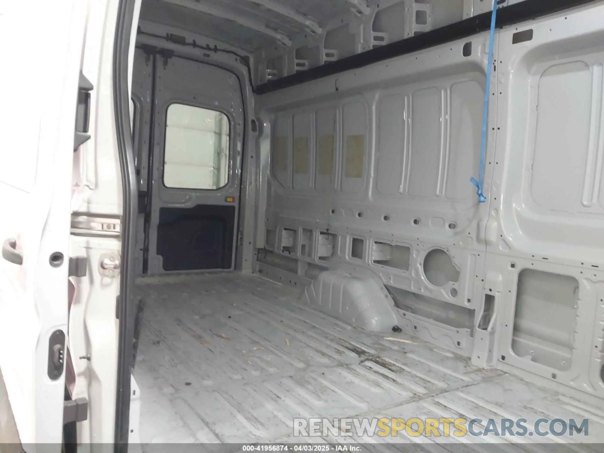 8 fotografías del automóvil dañado 1FTBW3UGXNKA66602 FORD TRANSIT-350 CARGO VAN 2022