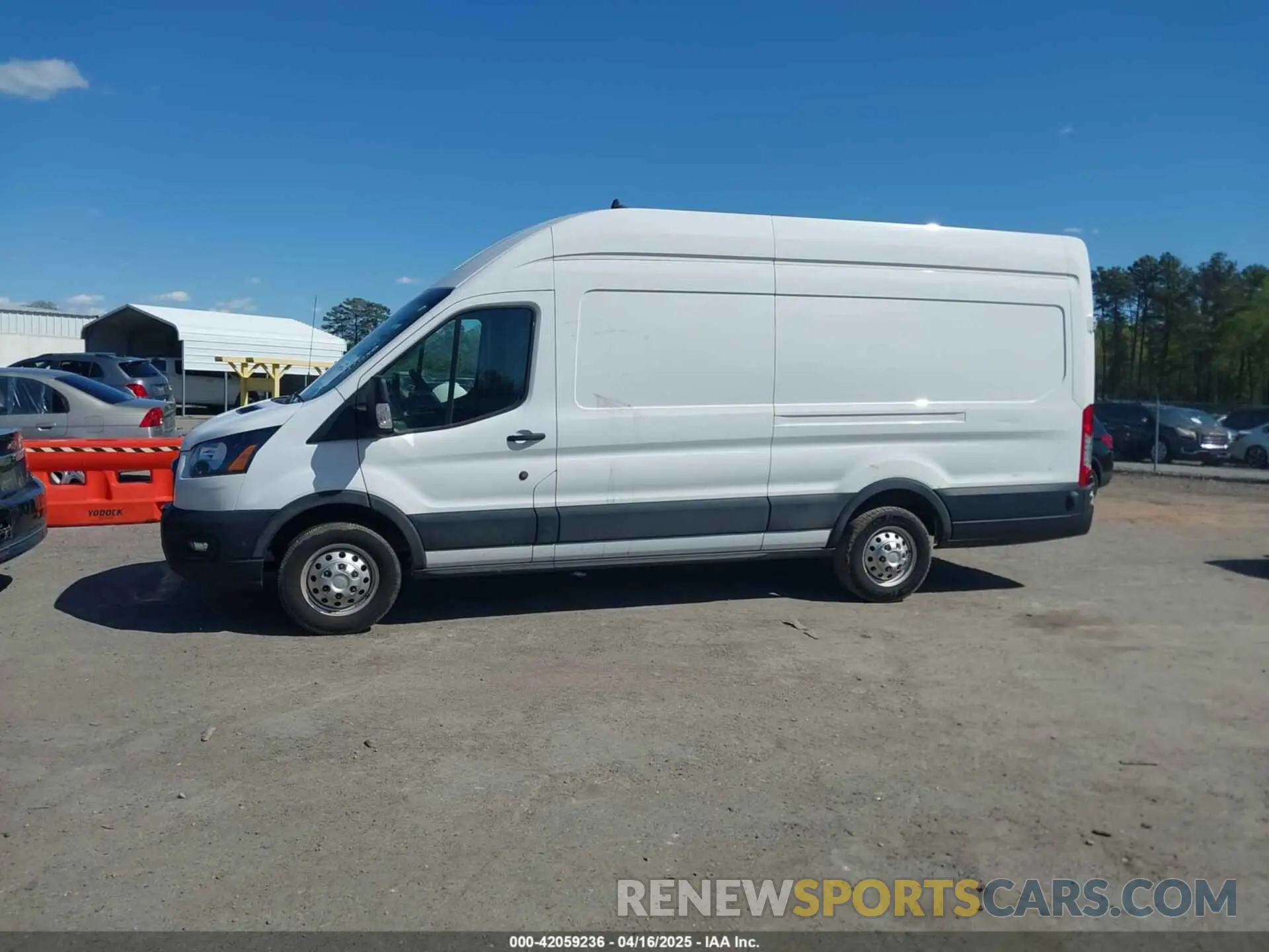 14 fotografías del automóvil dañado 1FTBW3X80NKA69156 FORD TRANSIT-350 CARGO VAN 2022