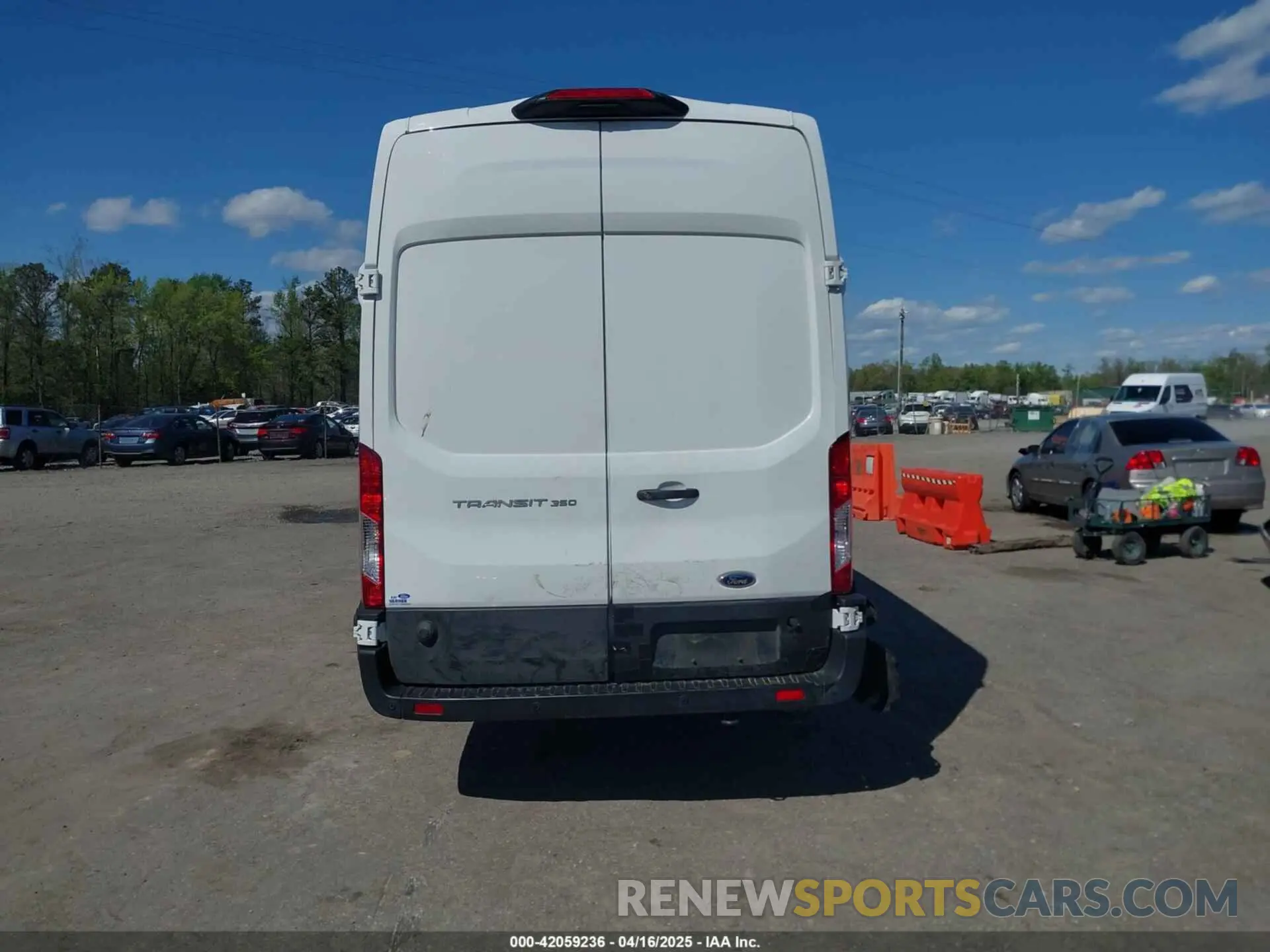 16 fotografías del automóvil dañado 1FTBW3X80NKA69156 FORD TRANSIT-350 CARGO VAN 2022