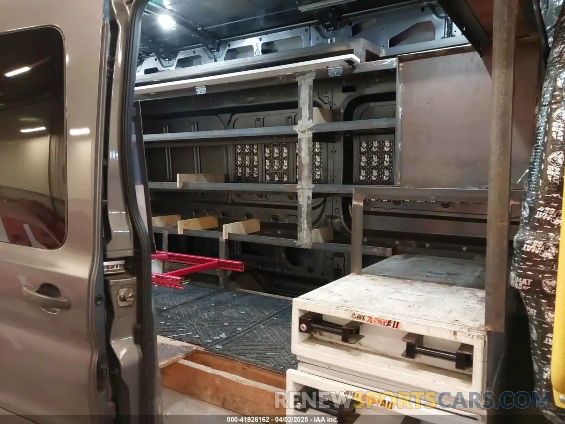 8 fotografías del automóvil dañado 1FTRU8UG6NKA48048 FORD TRANSIT-350 CARGO VAN 2022