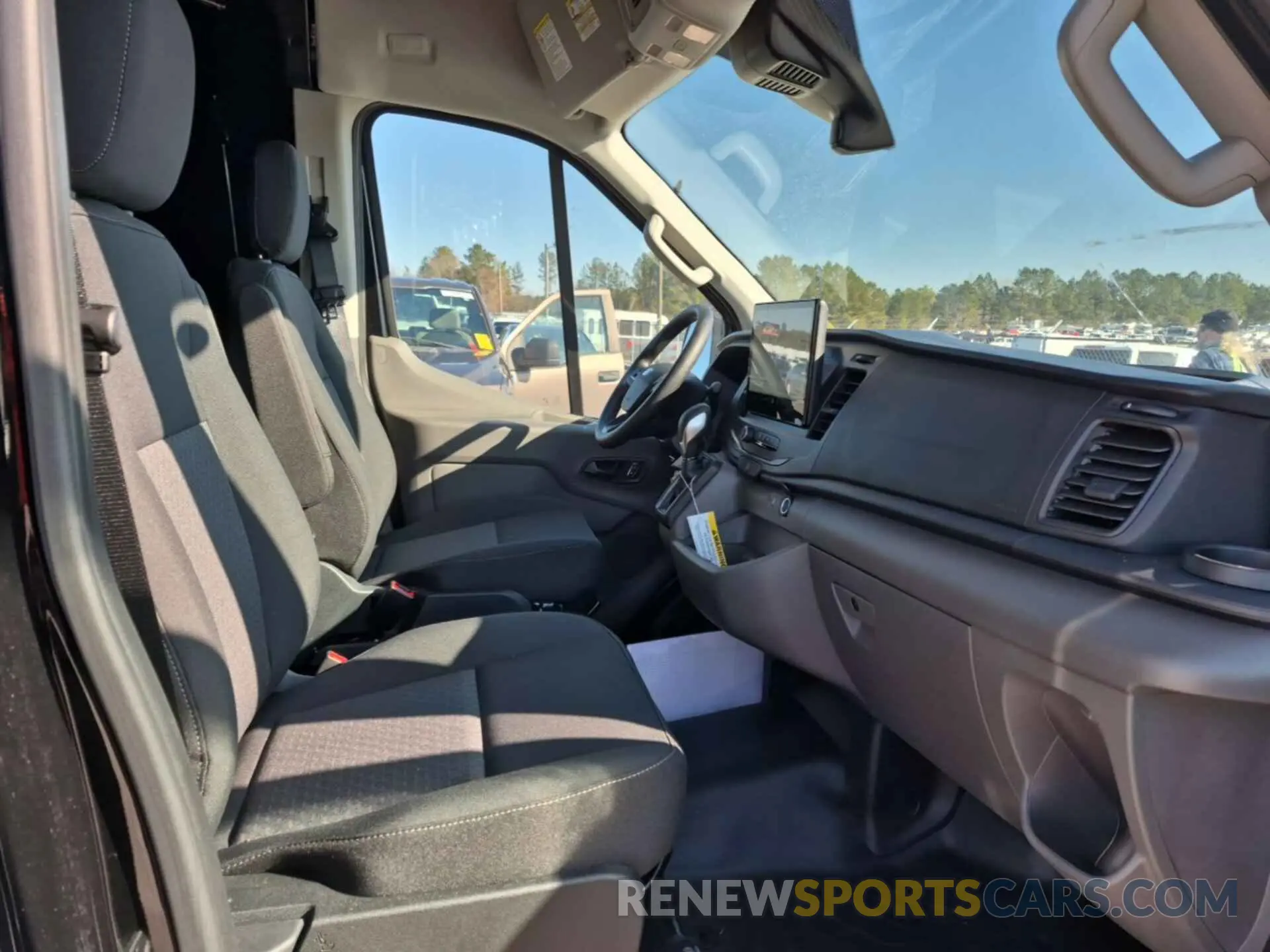 16 fotografías del automóvil dañado 1FTBW3X84PKB74009 FORD TRANSIT-350 CARGO VAN 2023