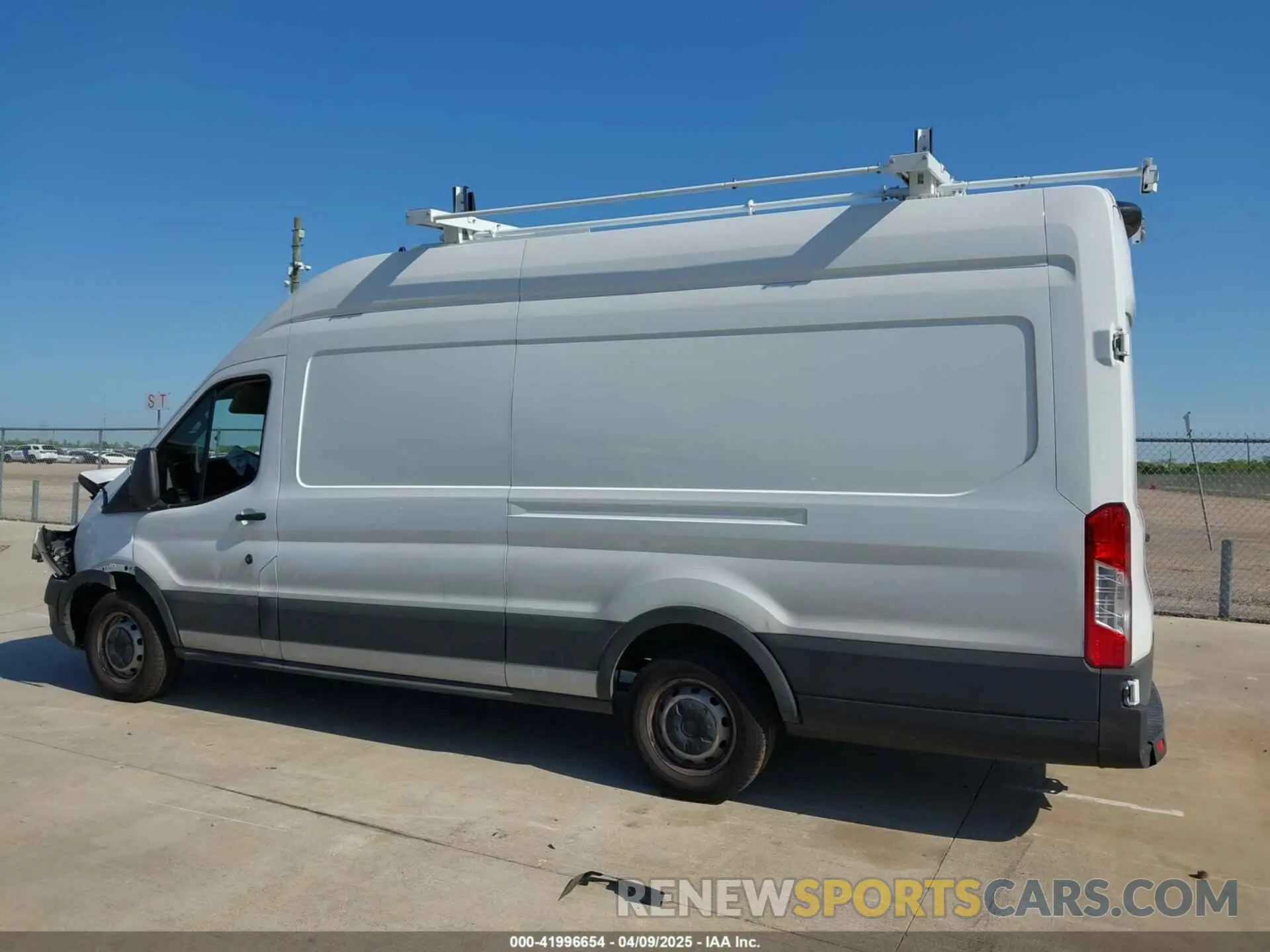 13 fotografías del automóvil dañado 1FTLW3X86PKC12960 FORD TRANSIT-350 CARGO VAN 2023
