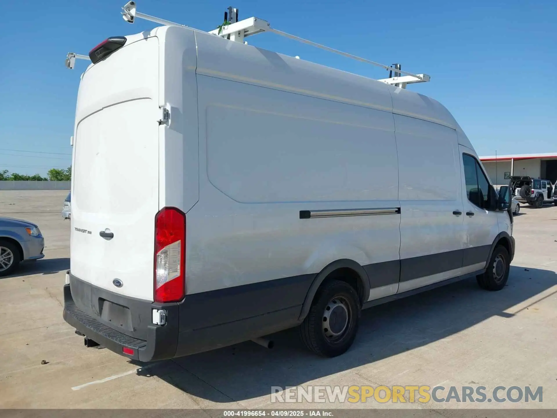 4 fotografías del automóvil dañado 1FTLW3X86PKC12960 FORD TRANSIT-350 CARGO VAN 2023