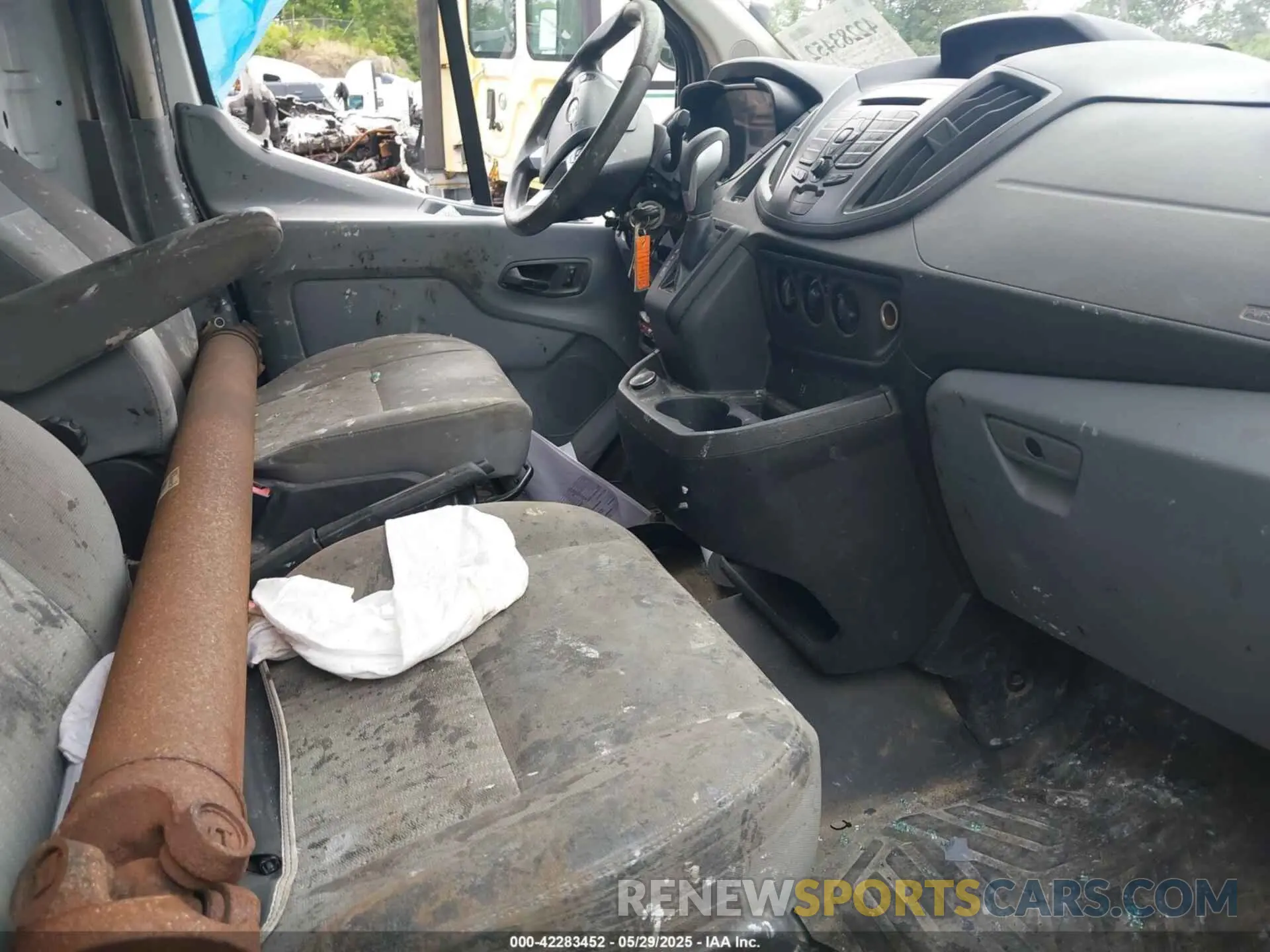 7 fotografías del automóvil dañado 1FDBF6PM8KKB87302 FORD TRANSIT-350 CUTAWAY 2019