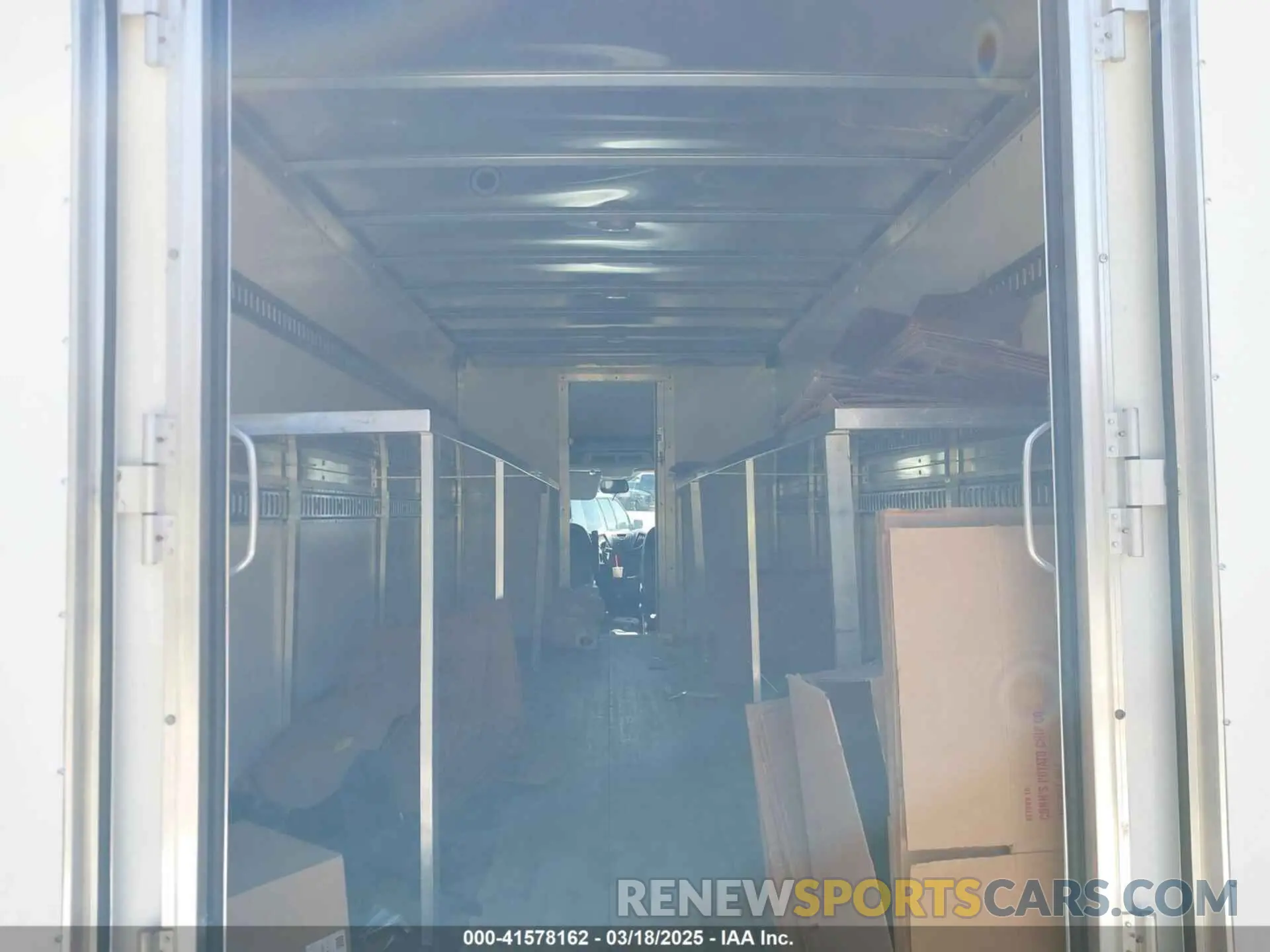 6 fotografías del automóvil dañado 1FDBF9PM6KKB48449 FORD TRANSIT-350 CUTAWAY 2019