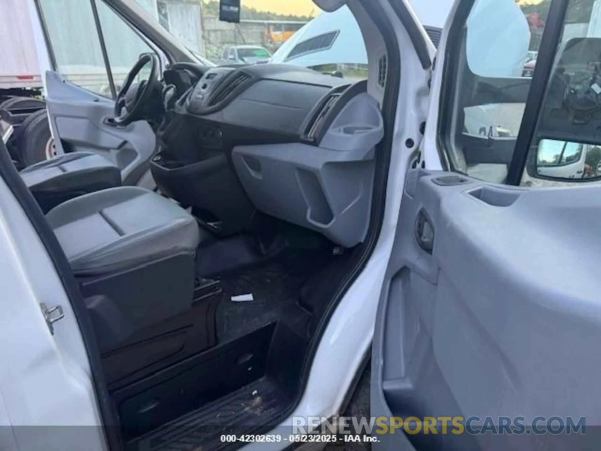 7 fotografías del automóvil dañado 1FDBW5PM5KKA21264 FORD TRANSIT-350 CUTAWAY 2019
