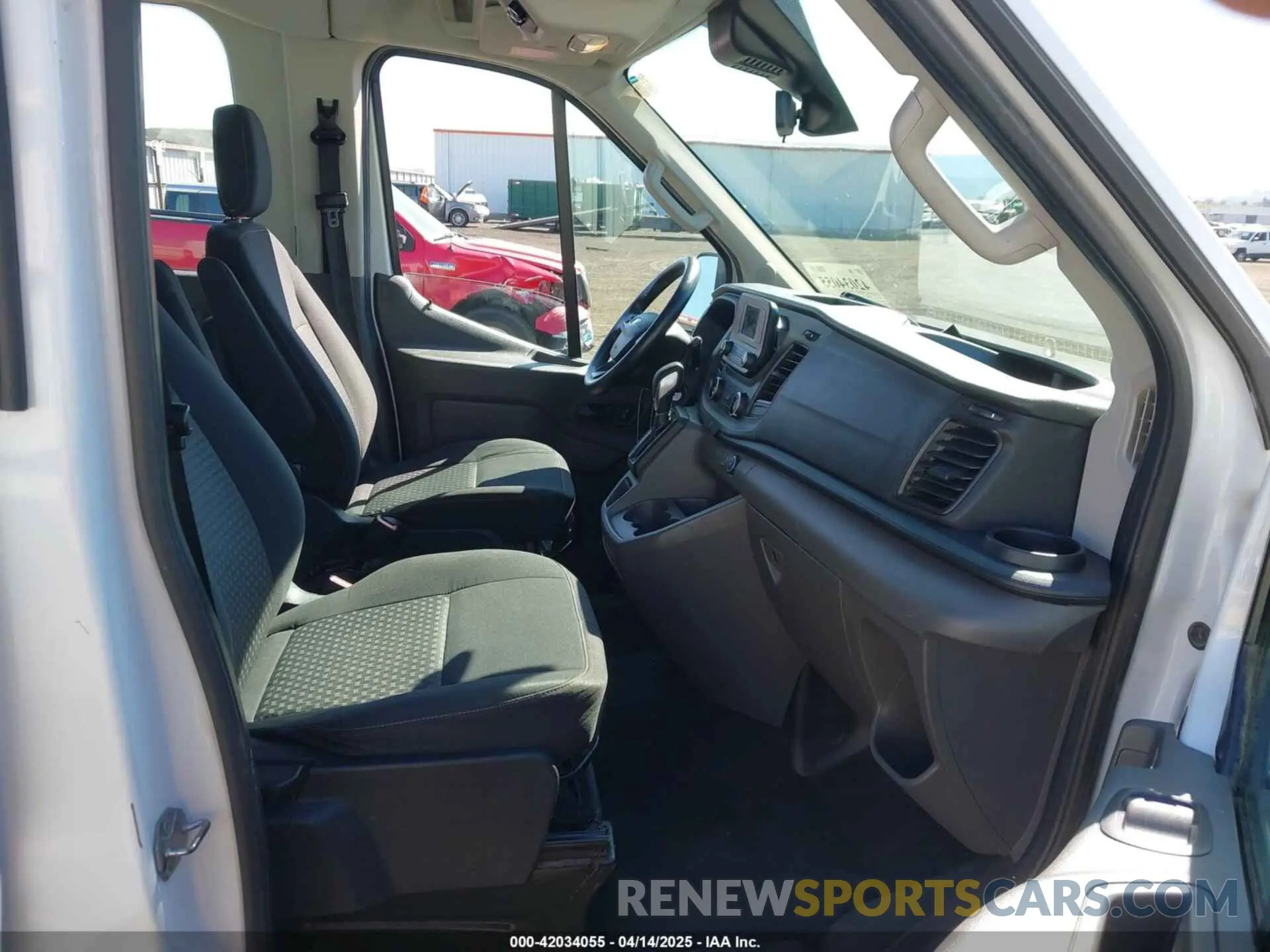 5 fotografías del automóvil dañado 1FBAX2C85LKA42853 FORD TRANSIT-350 PASSENGER VAN 2020