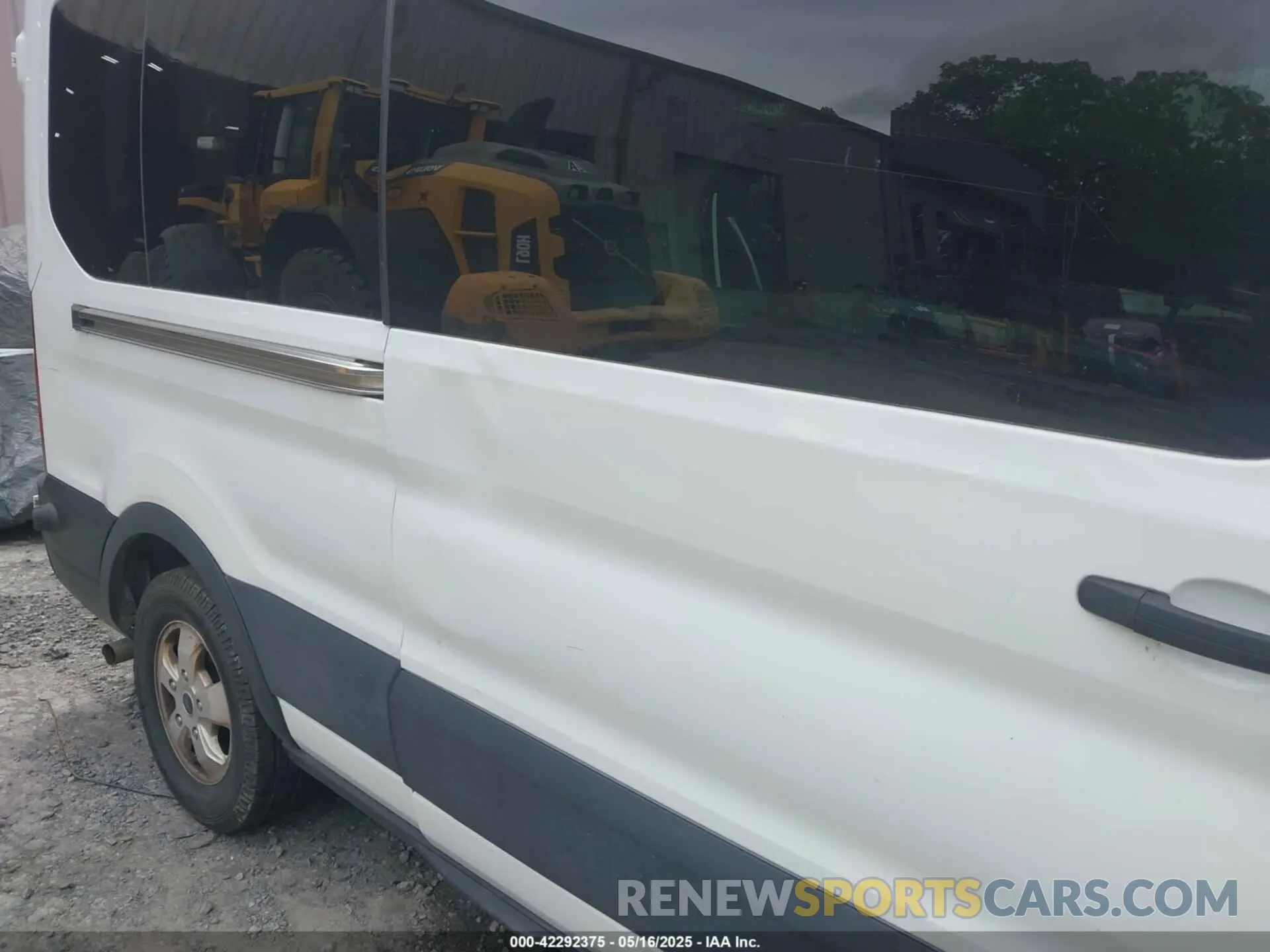 19 fotografías del automóvil dañado 1FBAX2CG9LKA95093 FORD TRANSIT-350 PASSENGER VAN 2020