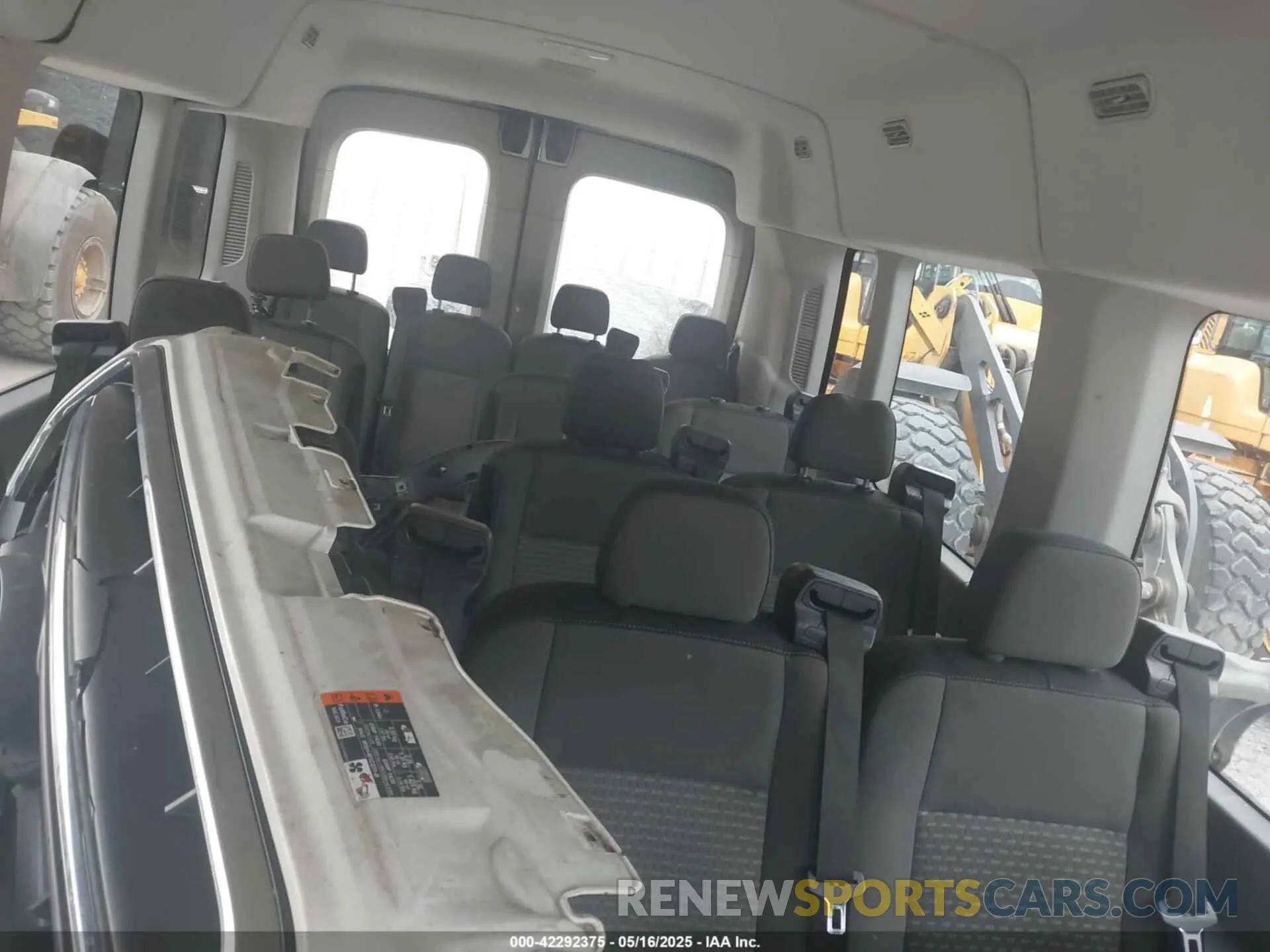 8 fotografías del automóvil dañado 1FBAX2CG9LKA95093 FORD TRANSIT-350 PASSENGER VAN 2020