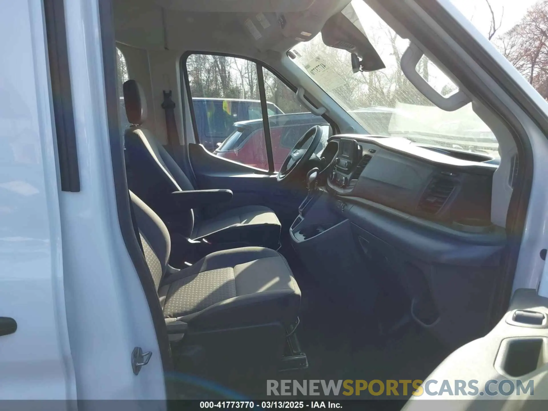 5 fotografías del automóvil dañado 1FBAX2C89MKA49631 FORD TRANSIT-350 PASSENGER VAN 2021