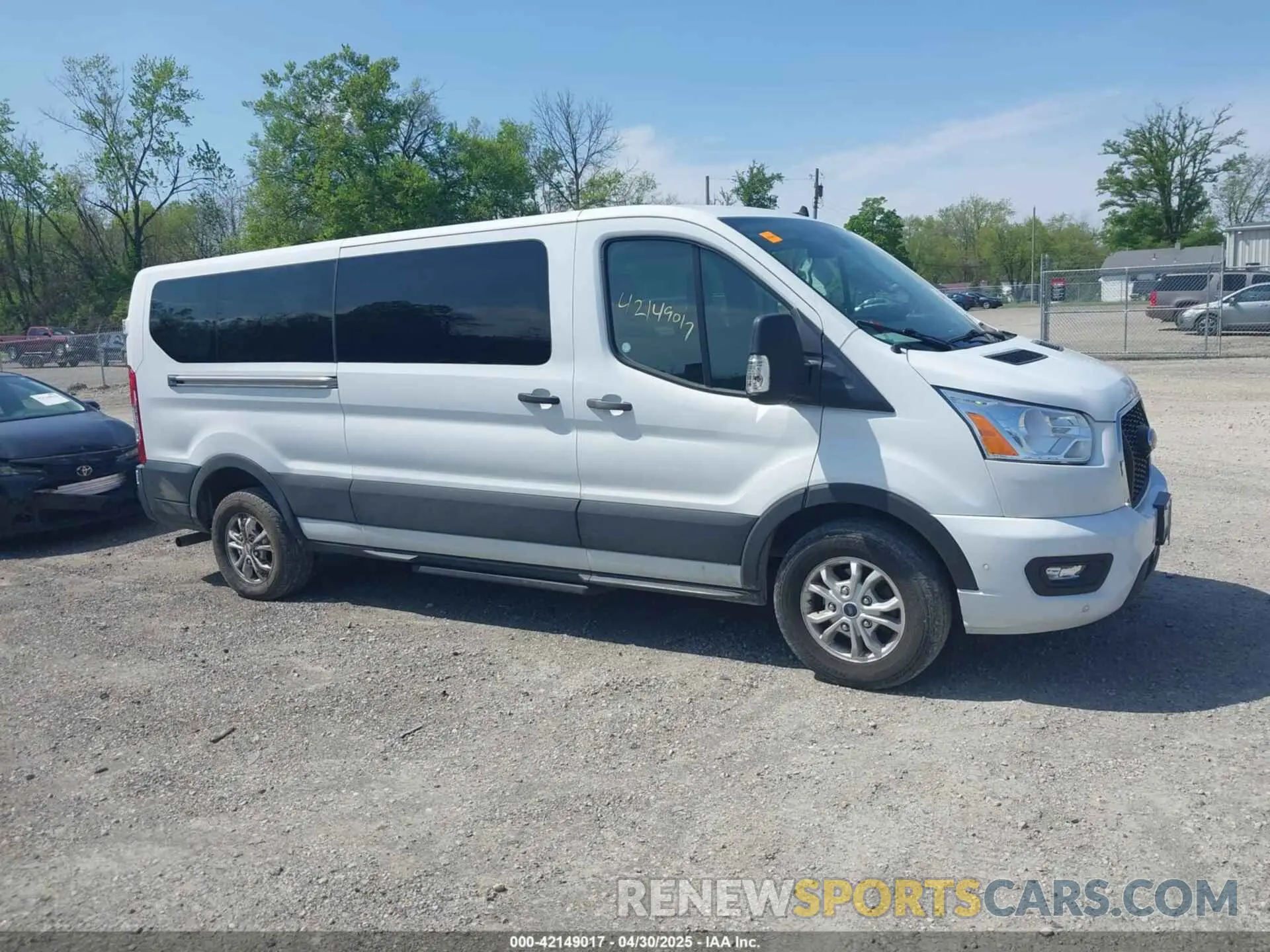 14 fotografías del automóvil dañado 1FBAX2Y84MKA14973 FORD TRANSIT-350 PASSENGER VAN 2021