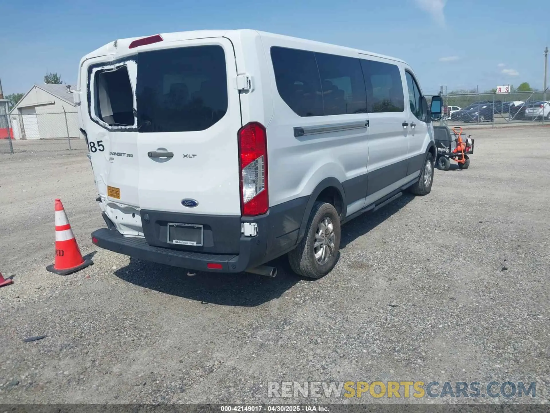 4 fotografías del automóvil dañado 1FBAX2Y84MKA14973 FORD TRANSIT-350 PASSENGER VAN 2021