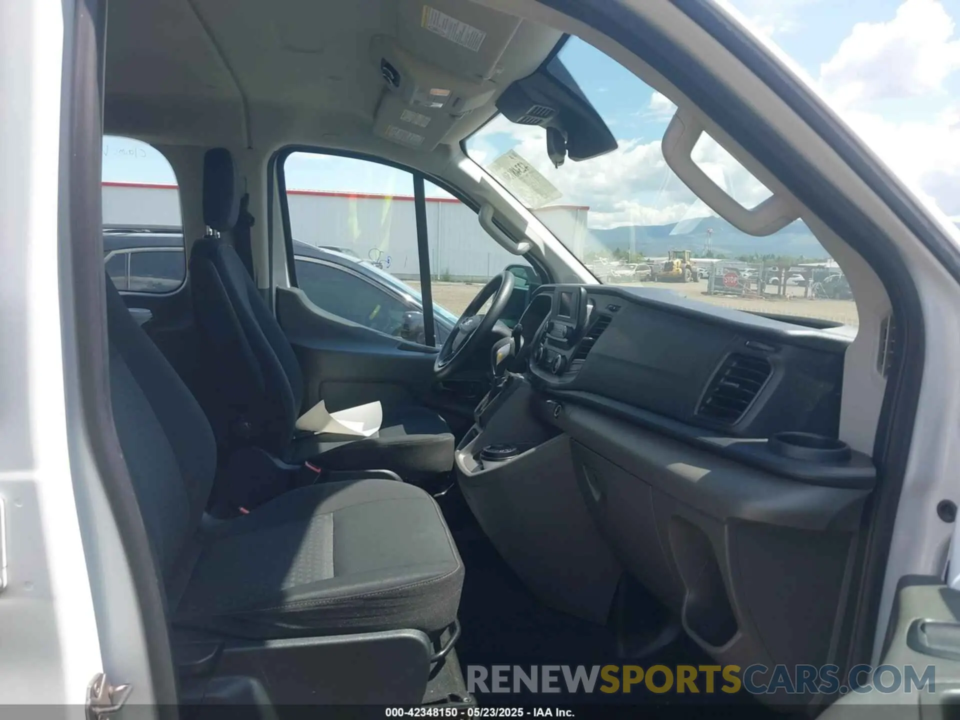 5 fotografías del automóvil dañado 1FBAX2Y87MKA31170 FORD TRANSIT-350 PASSENGER VAN 2021