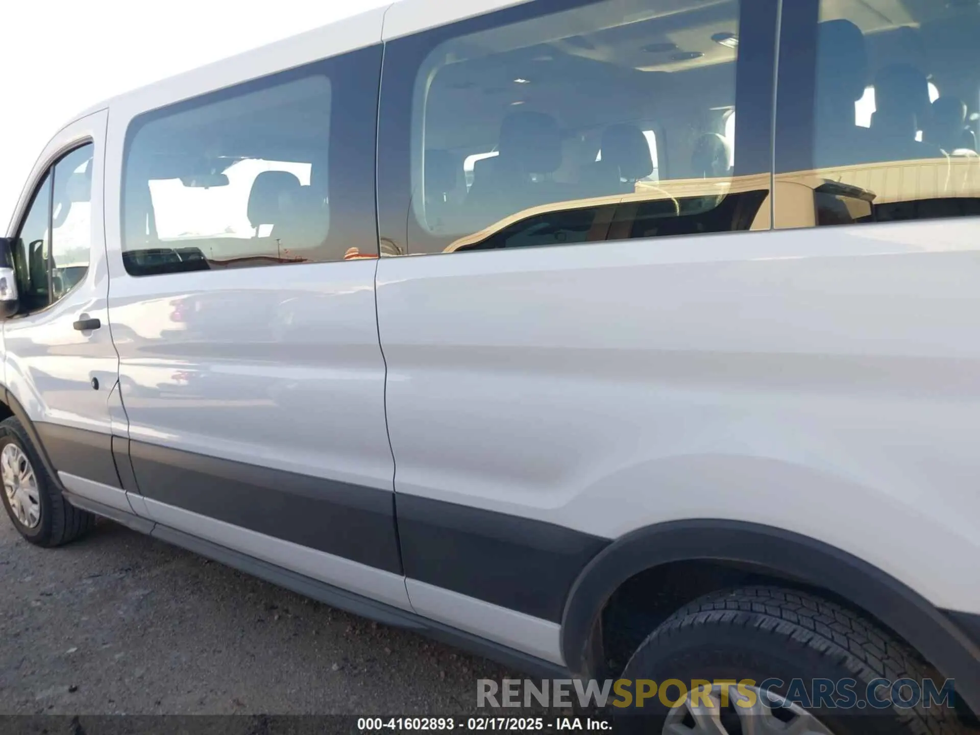 14 fotografías del automóvil dañado 1FBAX2Y89MKA49850 FORD TRANSIT-350 PASSENGER VAN 2021