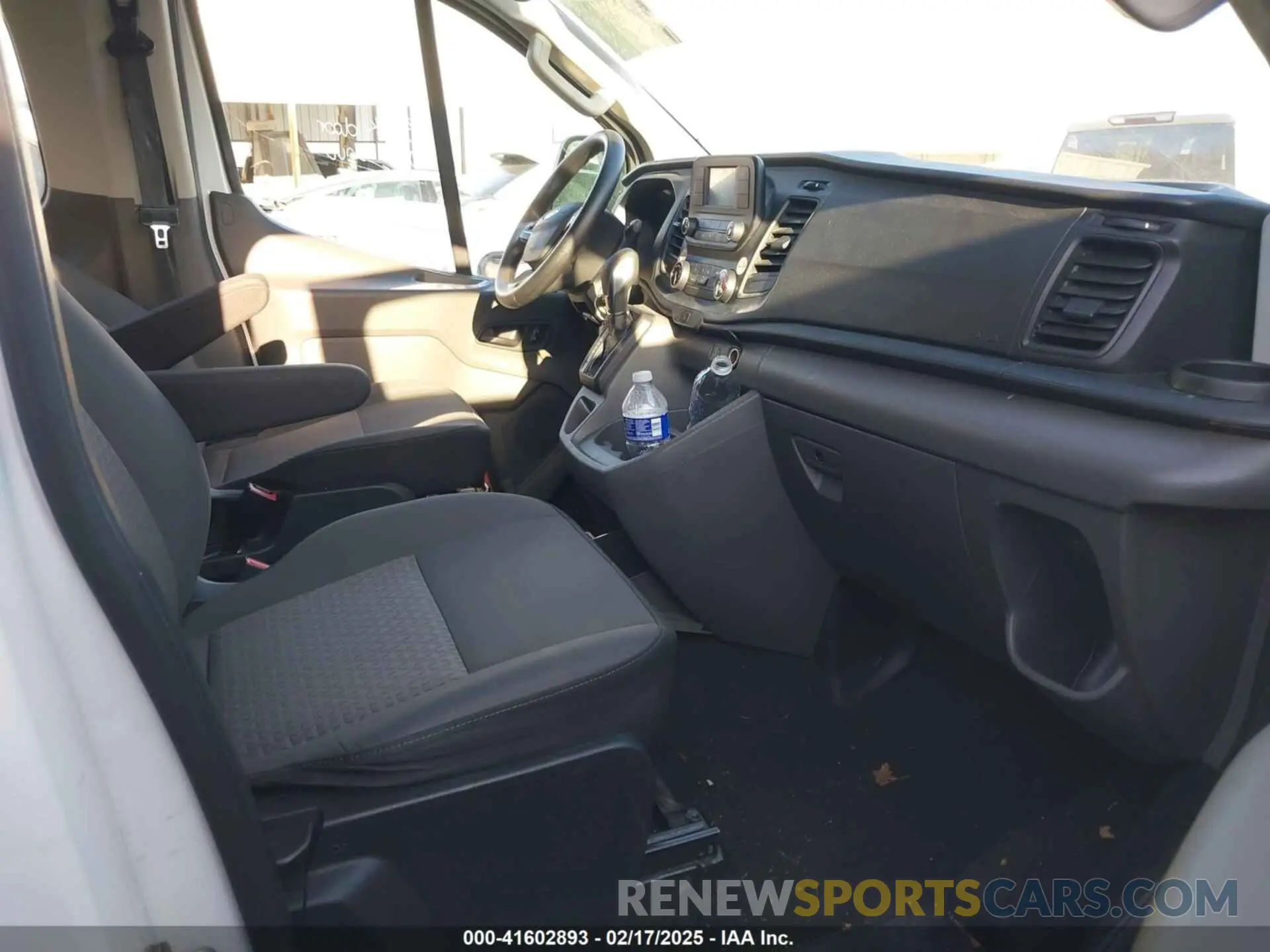 5 fotografías del automóvil dañado 1FBAX2Y89MKA49850 FORD TRANSIT-350 PASSENGER VAN 2021